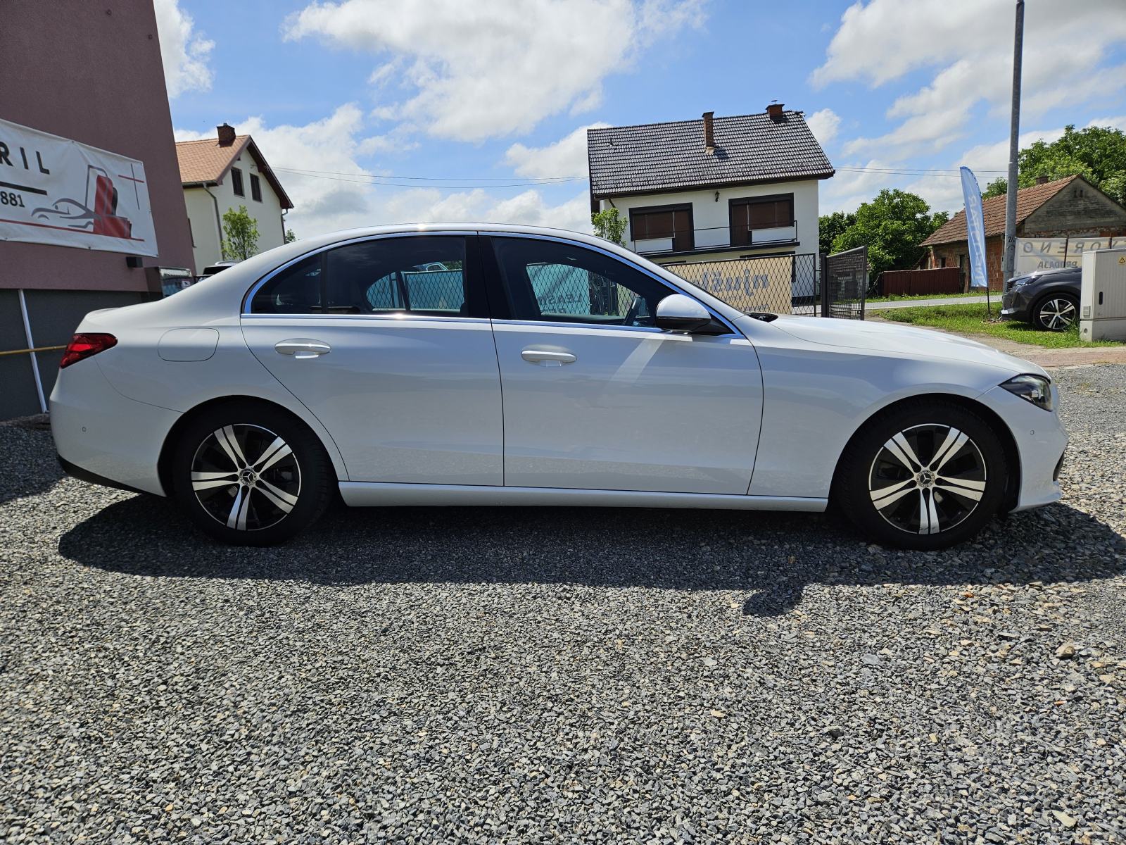 Mercedes-Benz C-klasa 220d,PERLA BIJELA,LEASING BEZ UČEŠĆA I BEZ JAMAC, fotografija 8