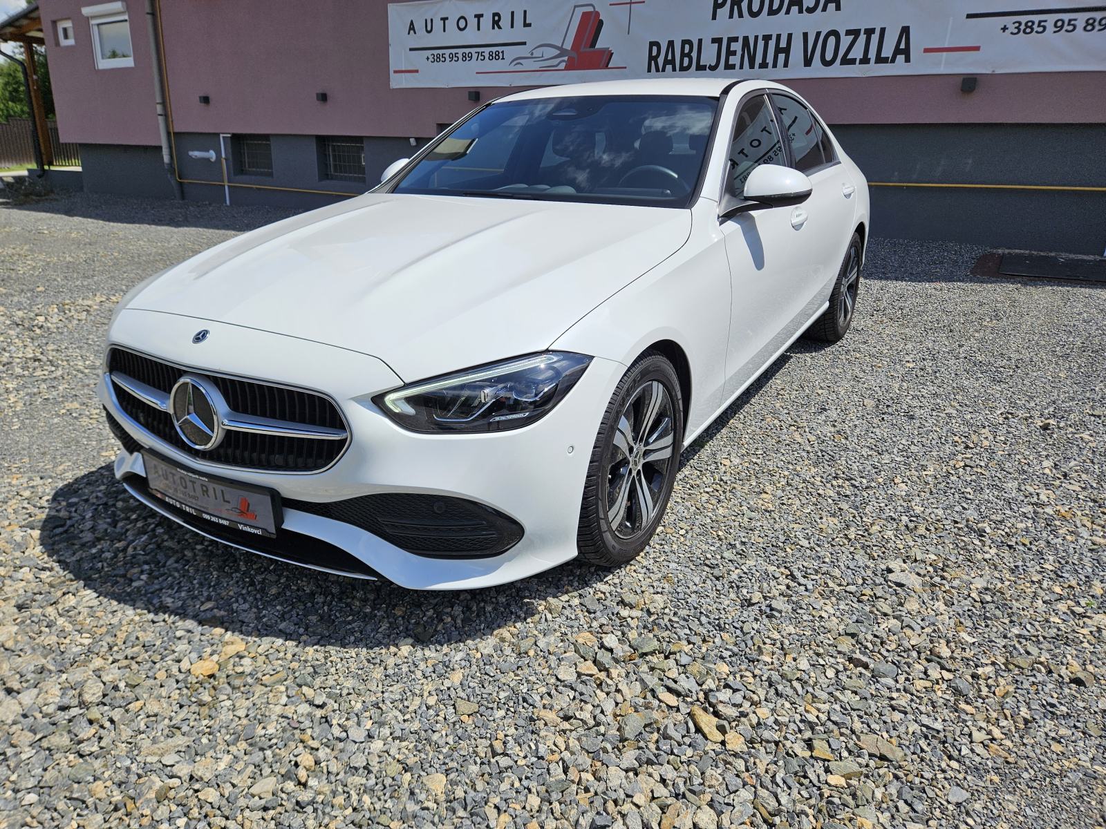 Mercedes-Benz C-klasa 220d,PERLA BIJELA,LEASING BEZ UČEŠĆA I BEZ JAMAC, pogled izvana - slika 1