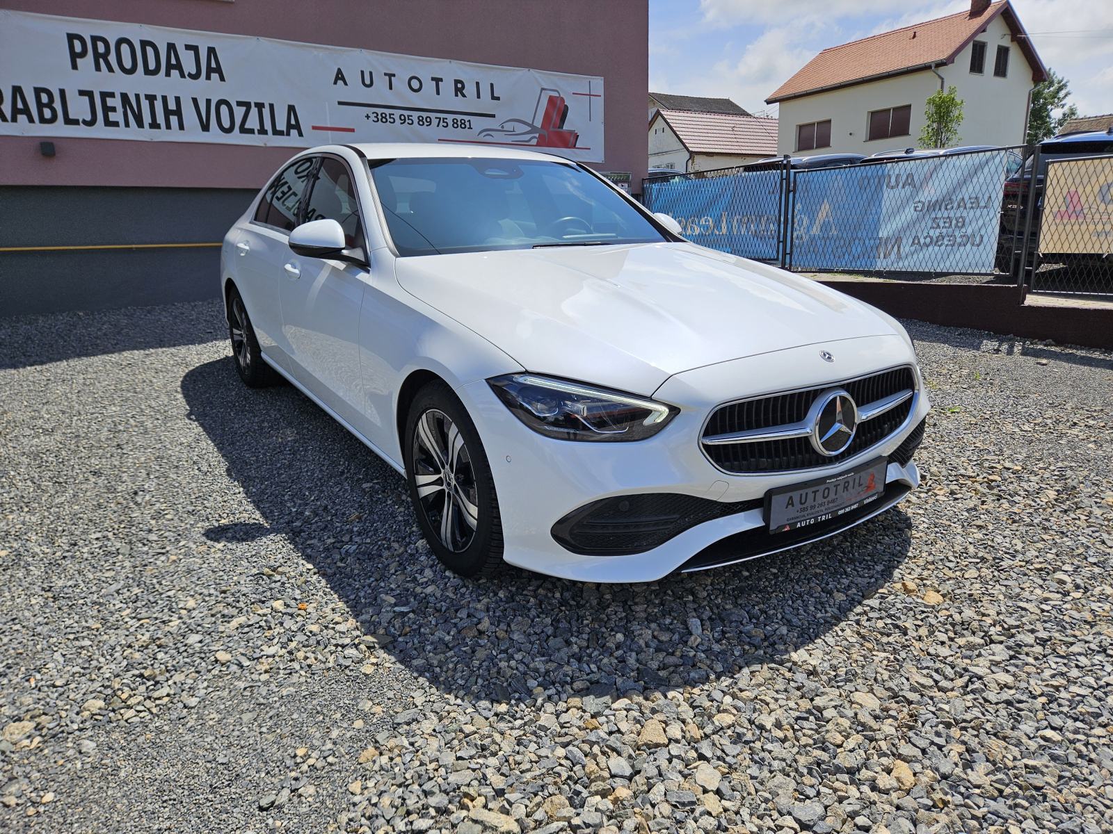 Mercedes-Benz C-klasa 220d,PERLA BIJELA,LEASING BEZ UČEŠĆA I BEZ JAMAC, pogled izvana - slika 2