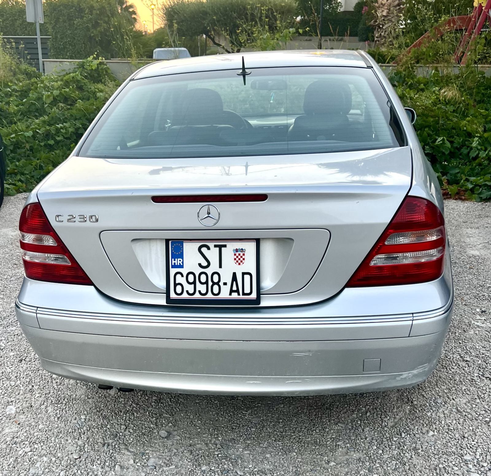 Mercedes-Benz C-klasa 230 automatik, pogled izvana - slika 1