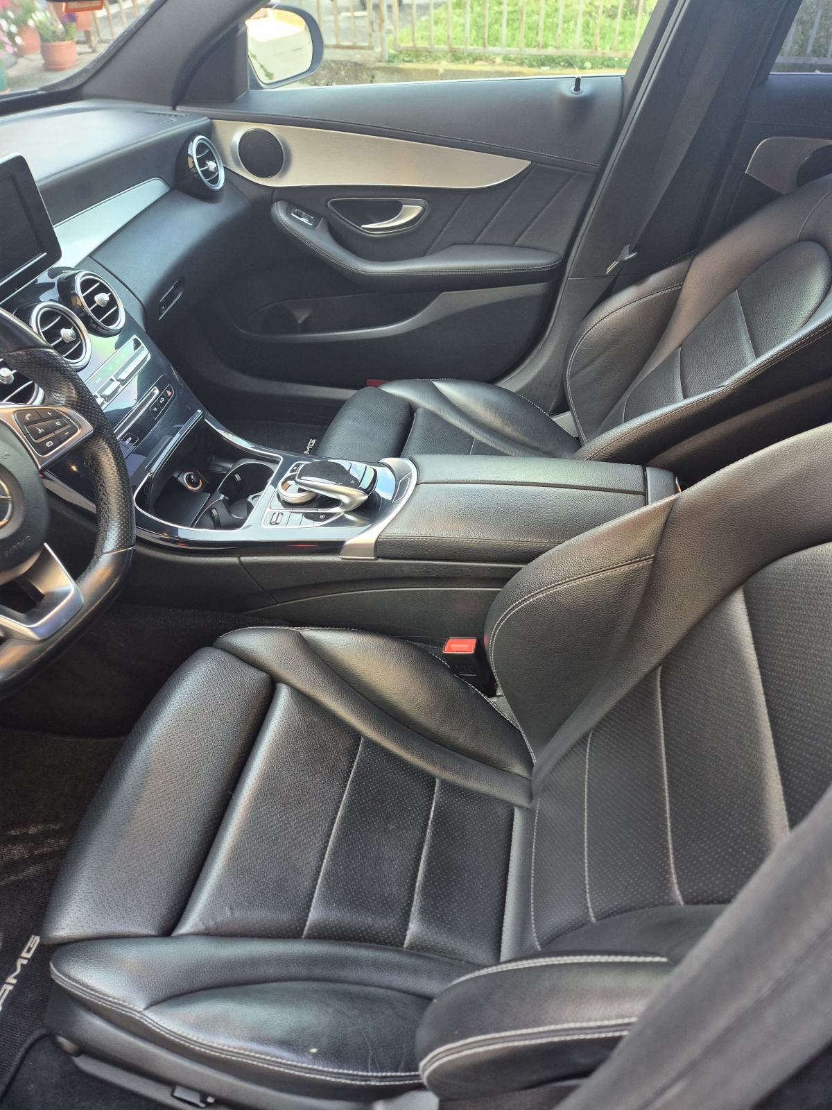 Mercedes-Benz C-klasa 250 4MATIC AMG, fotografija 13