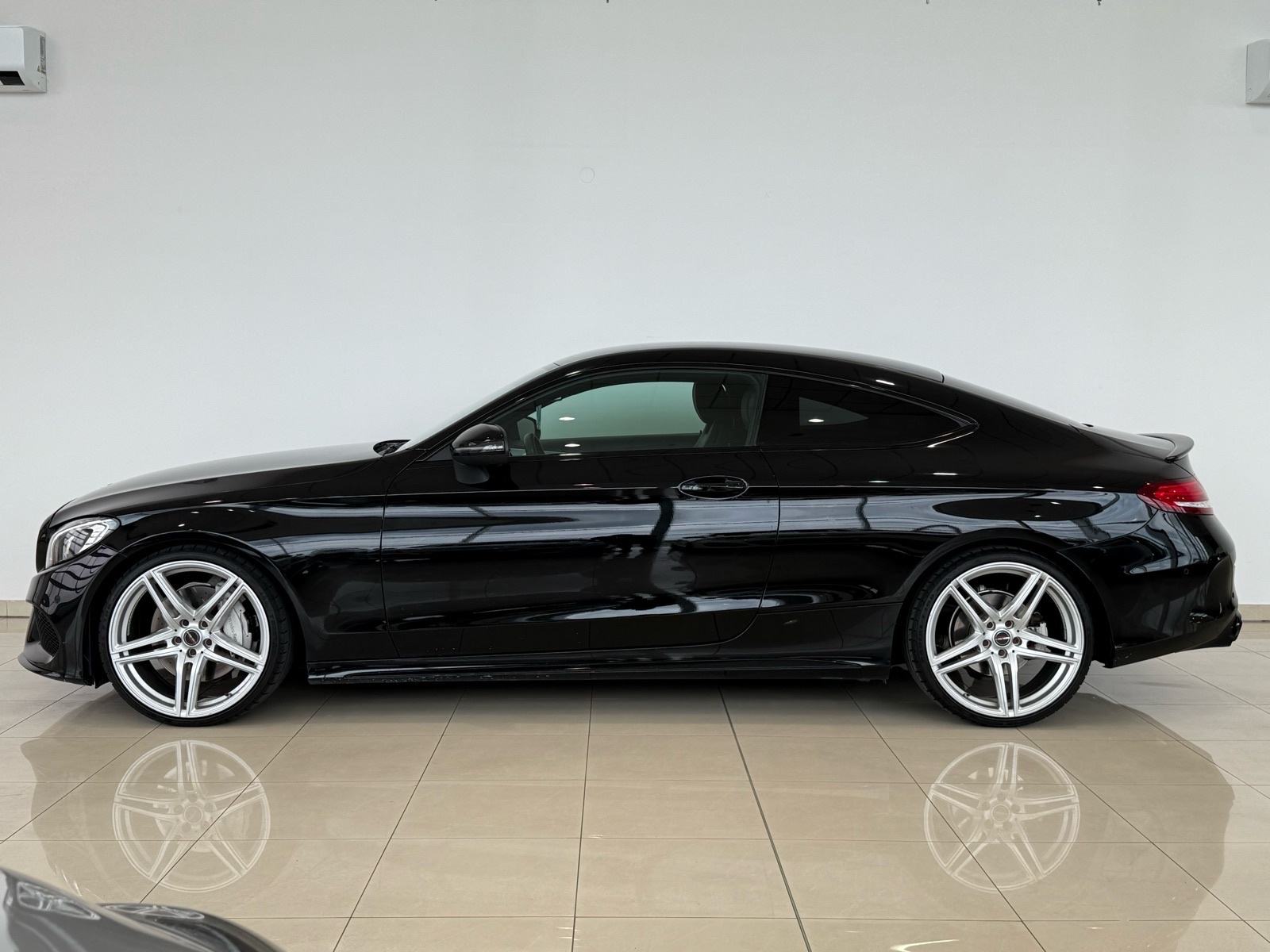 Mercedes-Benz C 250d Coupe⭐️AMG⭐️ALU 20⭐️NAVI⭐️LED⭐️REG 4/27⭐️, fotografija 7