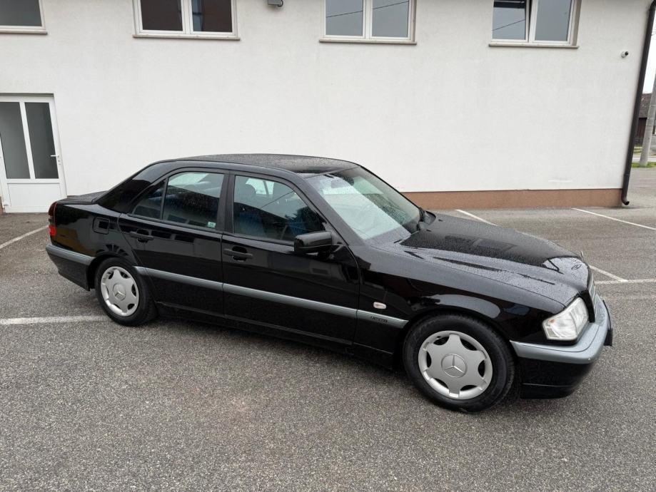 Mercedes-Benz C-klasa 250TD 110kw, fotografija 10