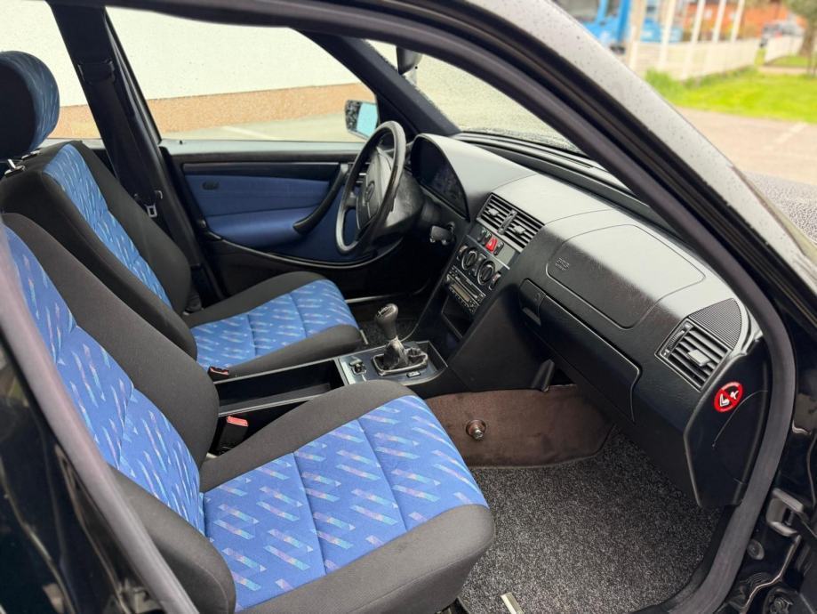 Mercedes-Benz C-klasa 250TD 110kw, fotografija 15