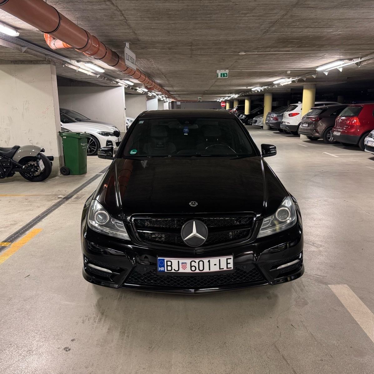 Mercedes-Benz C-klasa 300CDI V6 4MATIC AMG, fotografija 10