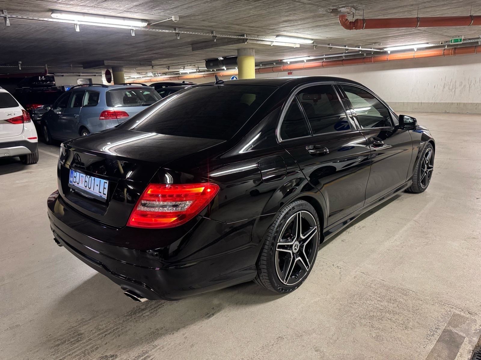 Mercedes-Benz C-klasa 300CDI V6 4MATIC AMG, fotografija 11