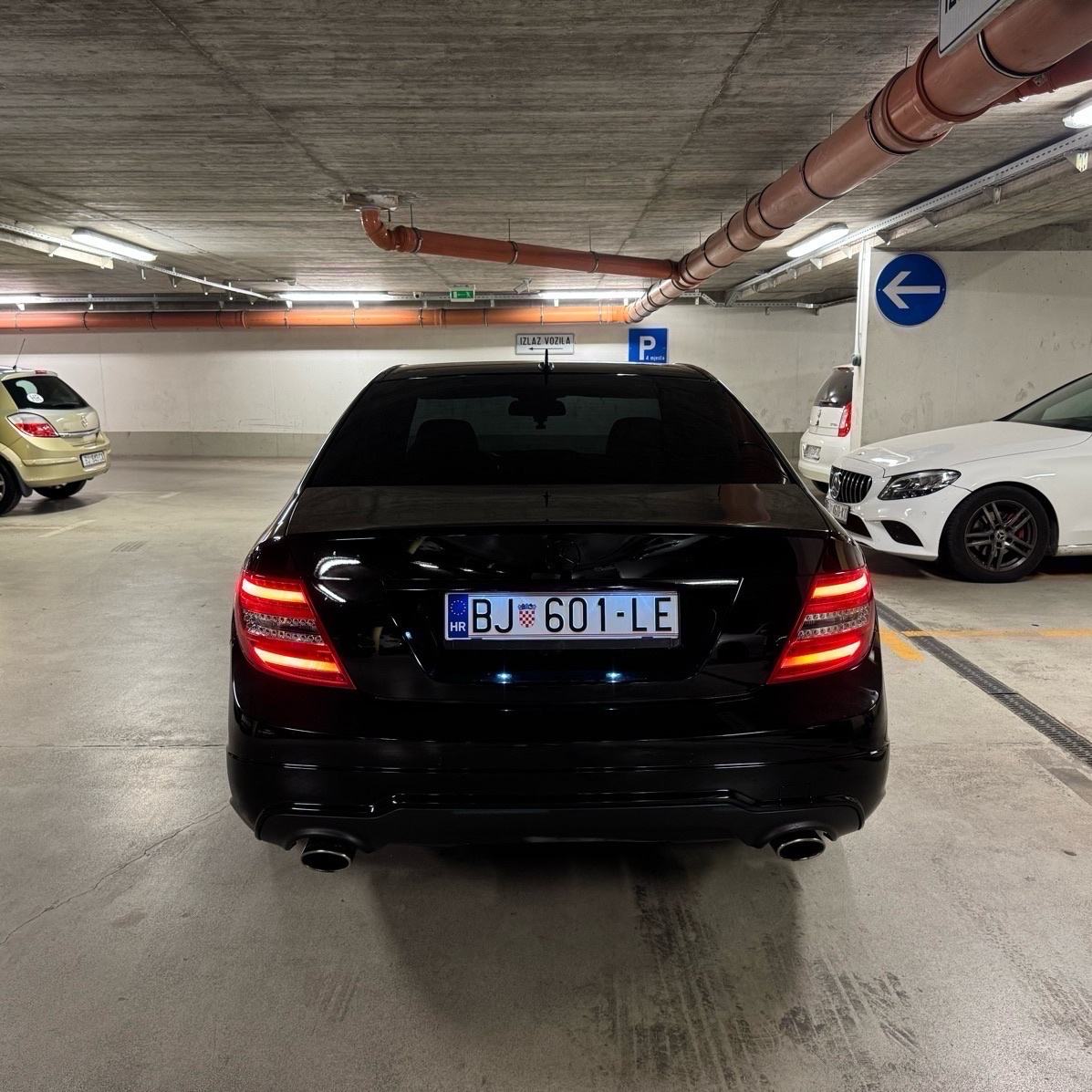 Mercedes-Benz C-klasa 300CDI V6 4MATIC AMG, fotografija 15