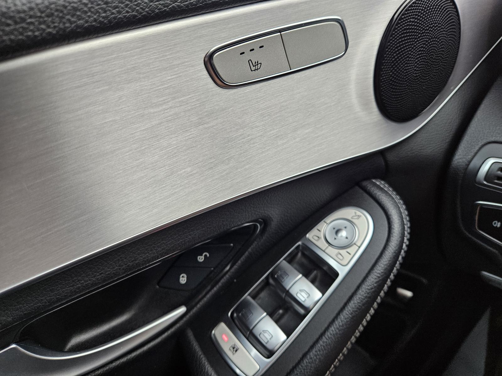Mercedes-Benz C-klasa 300e LEASING BEZ UČEŠĆA I BEZ JAMACA, fotografija 18
