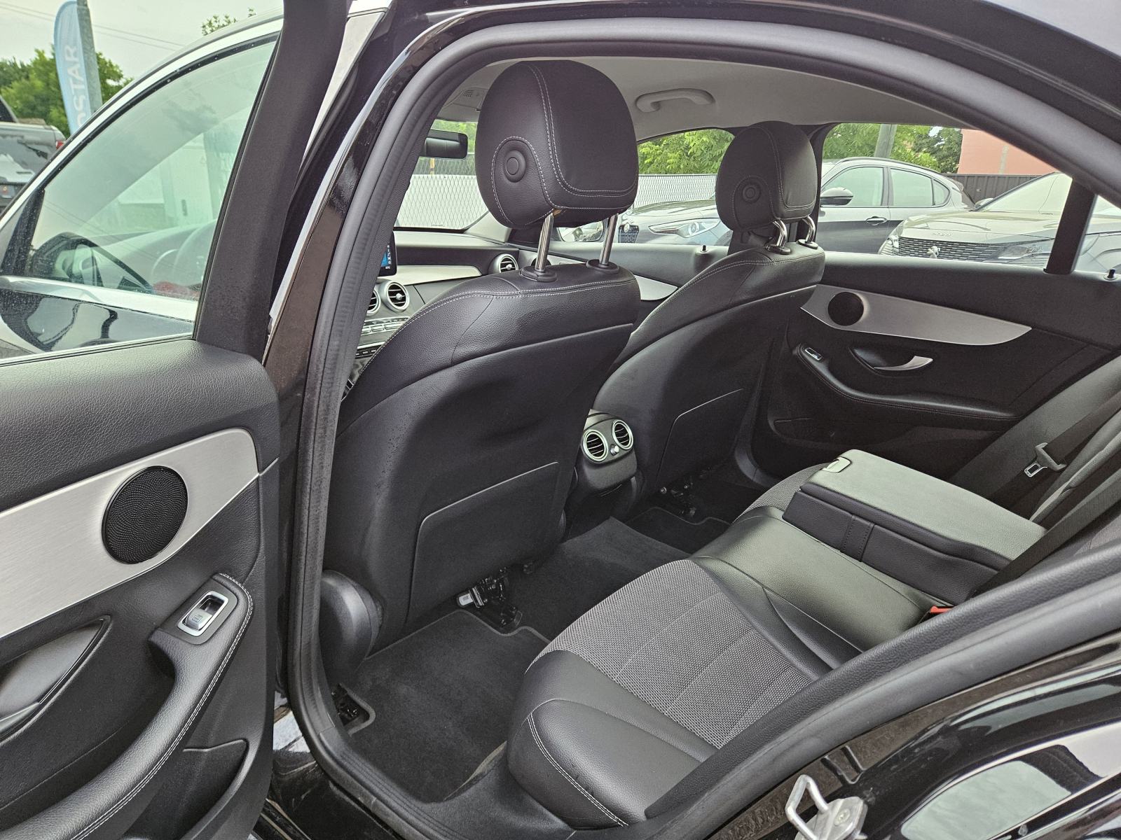 Mercedes-Benz C-klasa 300e LEASING BEZ UČEŠĆA I BEZ JAMACA, fotografija 17