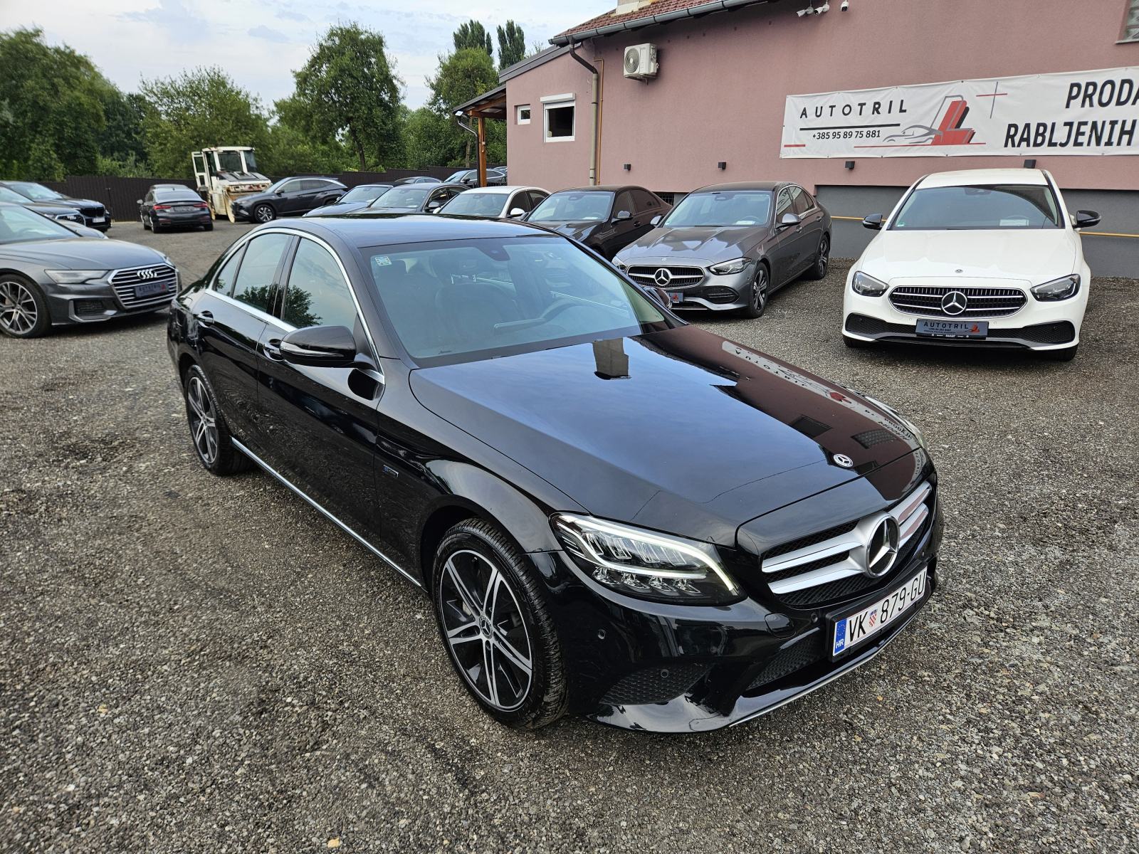 Mercedes-Benz C-klasa 300e LEASING BEZ UČEŠĆA I BEZ JAMACA, fotografija 9