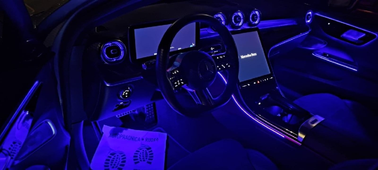 Mercedes-Benz C-klasa 300D AMG 14000km RADAR,PANO,REG.1.G.,LED,KAMERA,, fotografija 12