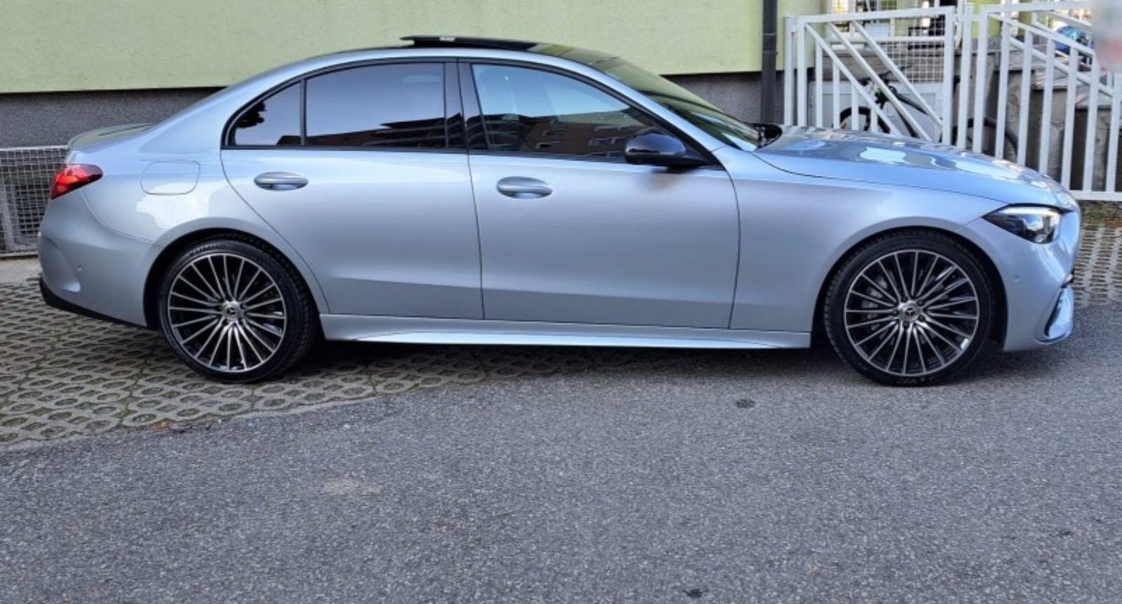 Mercedes-Benz C-klasa 300D AMG 14000km RADAR,PANO,REG.1.G.,LED,KAMERA,, fotografija 6