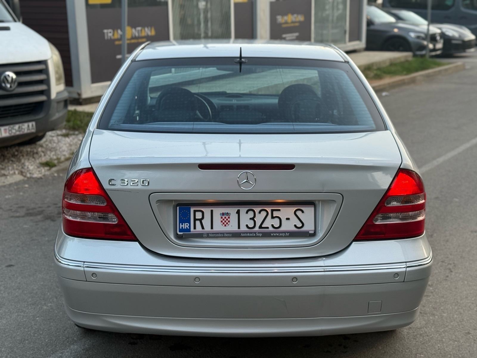 Mercedes-Benz C-klasa 320 Avantgarde Koža,Navi,Bixenon,Zamjena!!!, fotografija 4