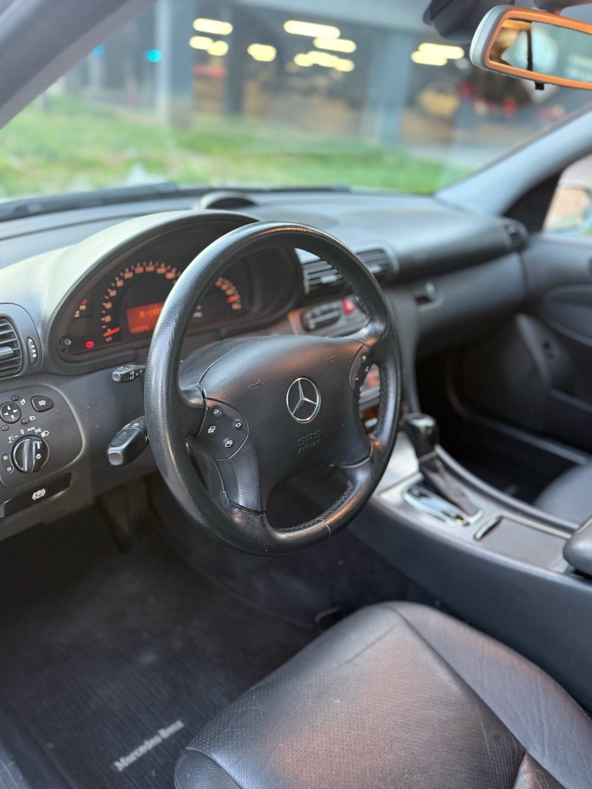 Mercedes-Benz C-klasa 320 Avantgarde Koža,Navi,Bixenon,Zamjena!!!, fotografija 9