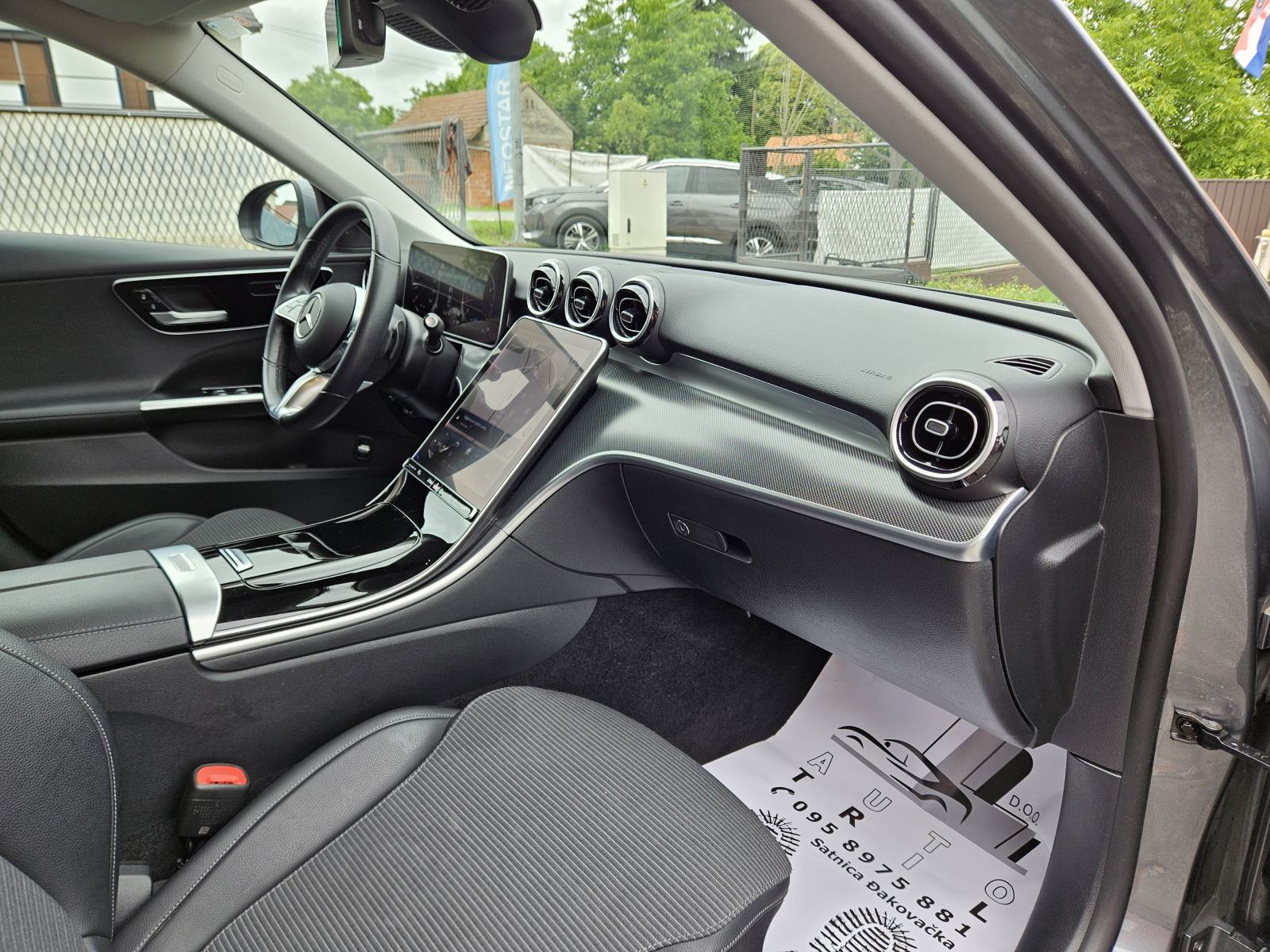 Mercedes-Benz C-klasa BENZIN, LEASING BEZ UČEŠĆA I BEZ JAMACA, fotografija 14