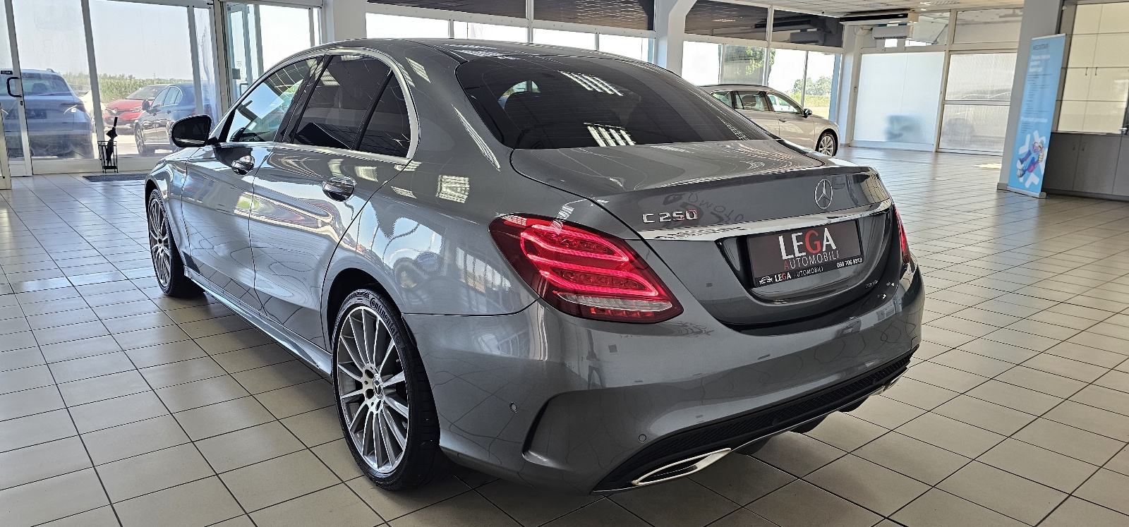 Mercedes-Benz C-klasa 250 AMG PREMIUM PLUS, fotografija 4