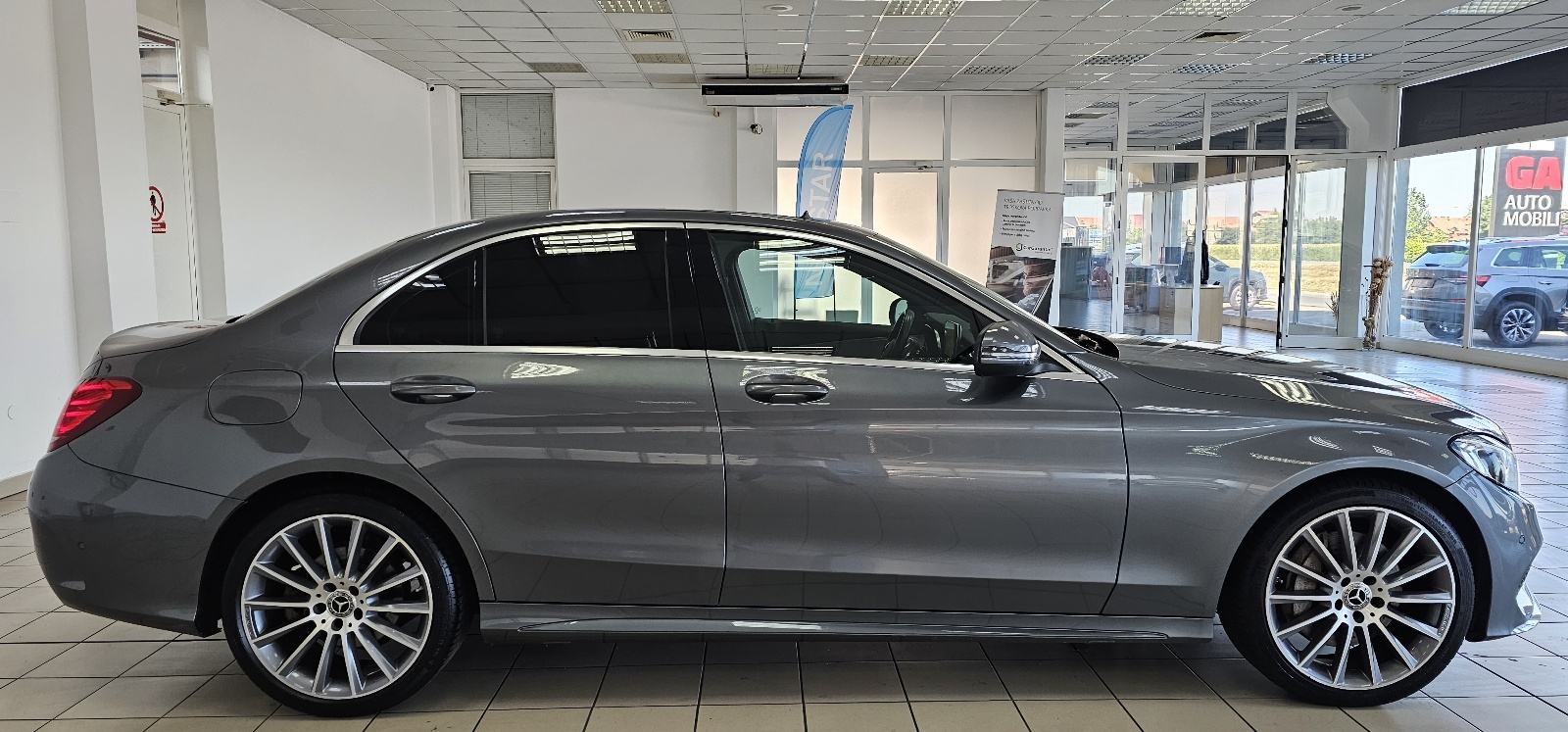 Mercedes-Benz C-klasa 250 AMG PREMIUM PLUS, fotografija 8