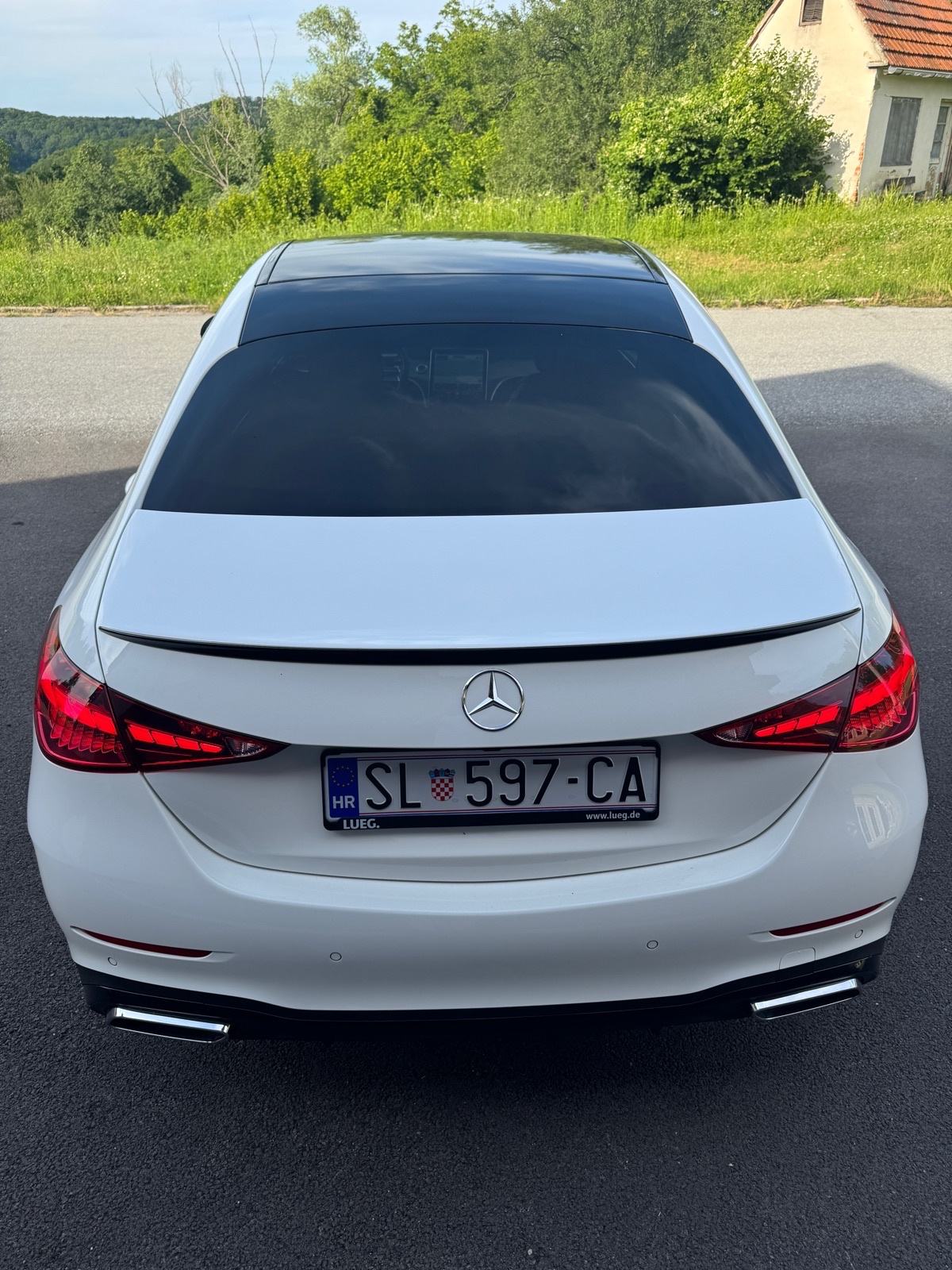 Mercedes Benz- C klasa 300D Amg*Masaža*360*, fotografija 3