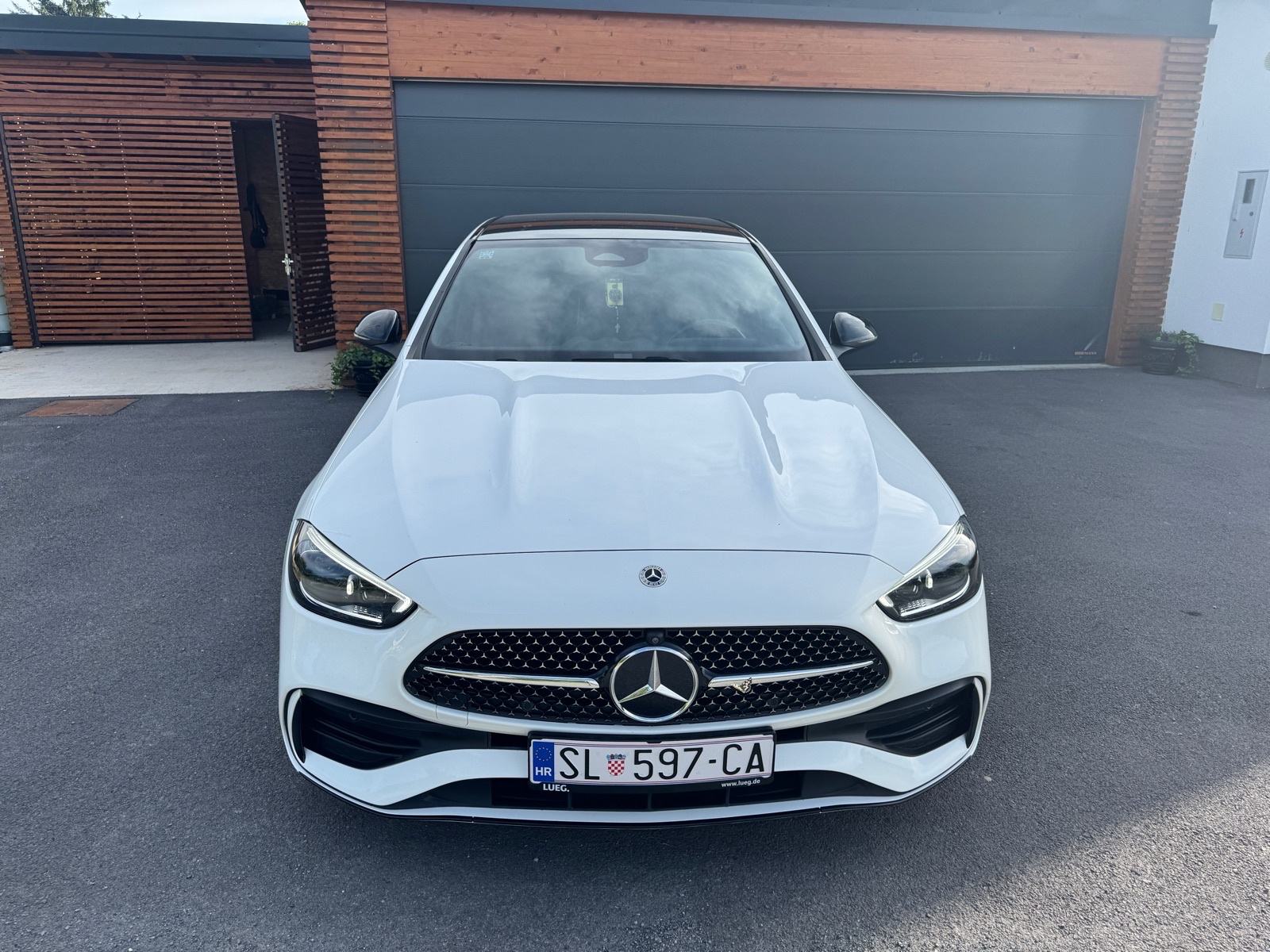 Mercedes Benz- C klasa 300D Amg*Masaža*360*, fotografija 4