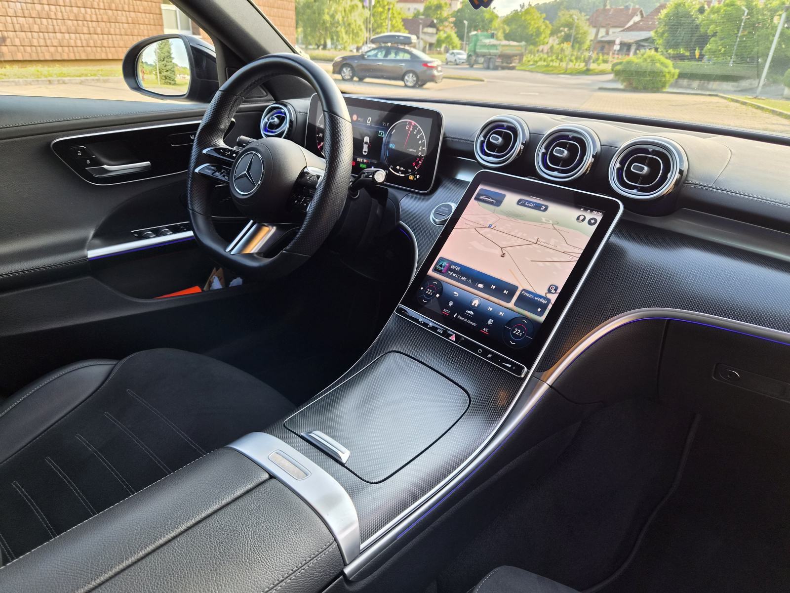 Mercedes-Benz C300E, PLUG-IN HYBRID, AMG, 9G, TOP STANJE, REG., fotografija 20