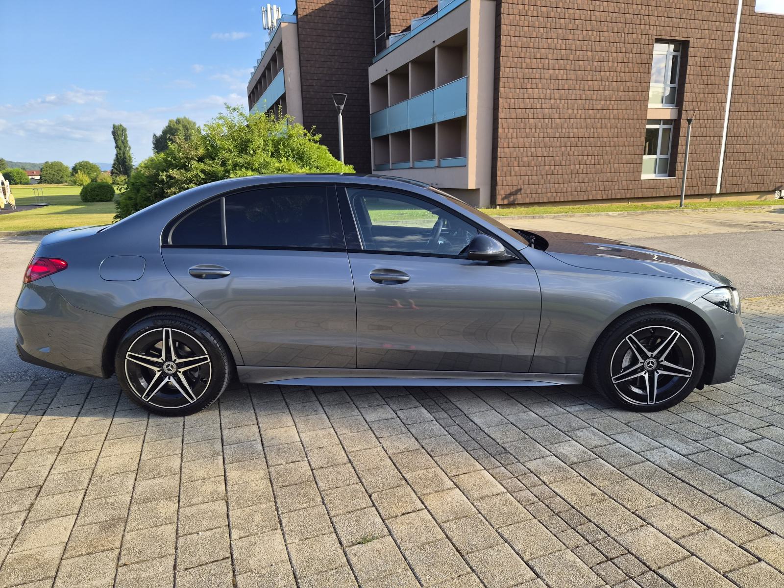 Mercedes-Benz C300E, PLUG-IN HYBRID, AMG, 9G, TOP STANJE, REG., fotografija 9