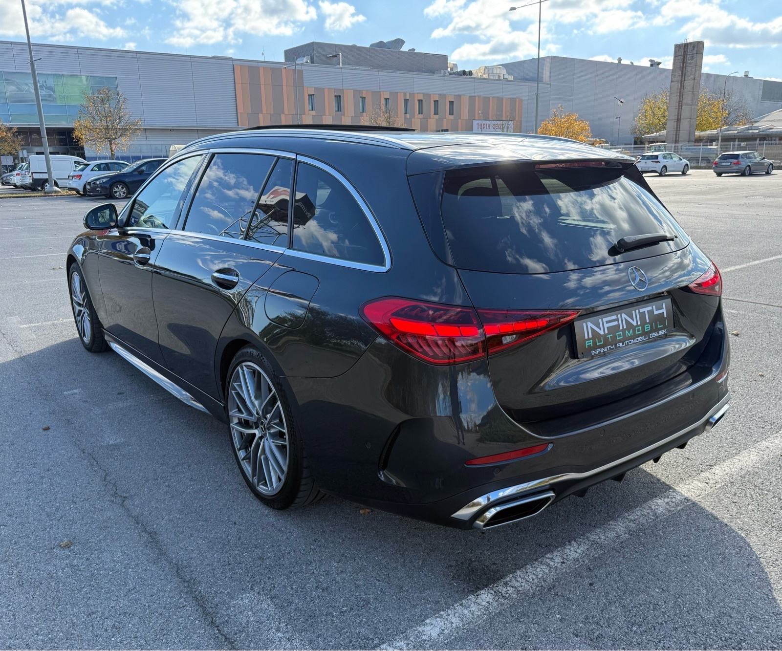 Mercedes-Benz C-klasa C 300e T AMG, 9G-Tr,MBUX,PANO, DIGLIGHT, LEASING, fotografija 6