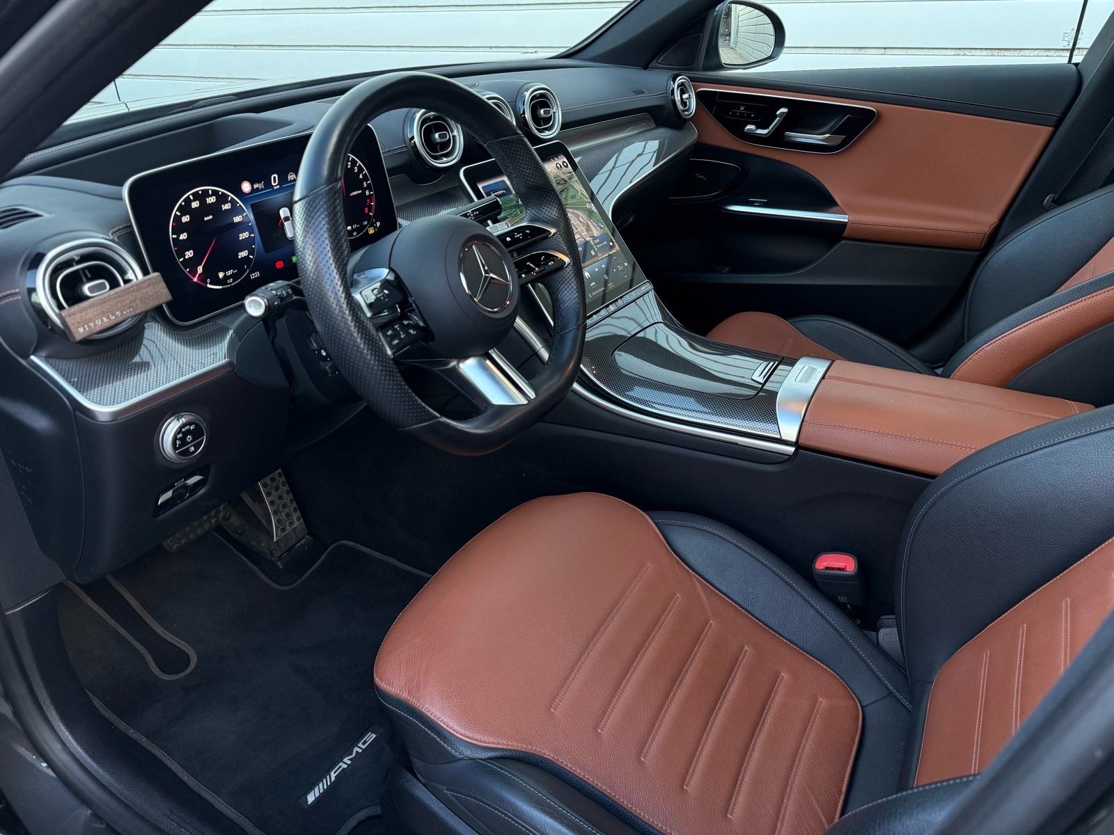 Mercedes-Benz C-klasa C 300e T AMG, 9G-Tr,MBUX,PANO, DIGLIGHT, LEASING, fotografija 10
