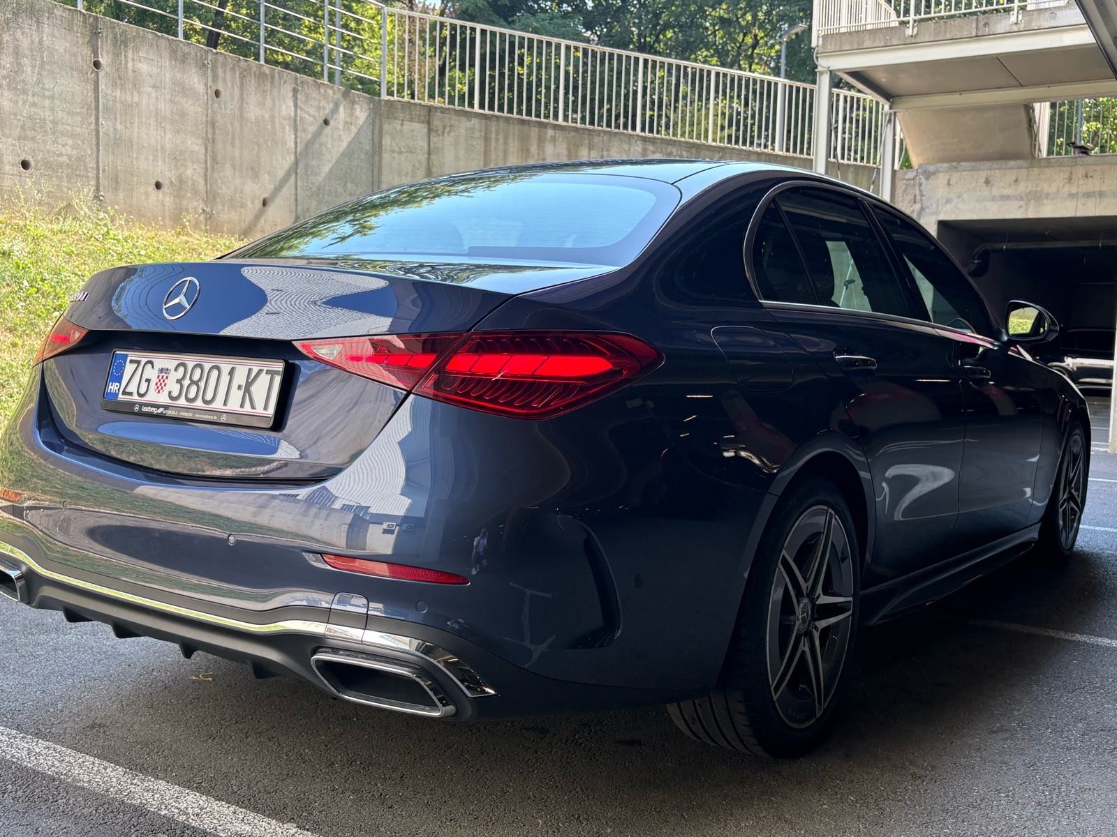 Mercedes-Benz C-klasa C220 AMG Line, automatik, kamera, fotografija 4