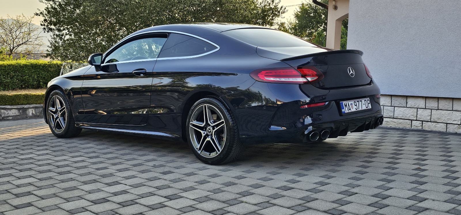 Mercedes-Benz C-klasa Coupe 220 d automatik...AMG-paket, fotografija 15
