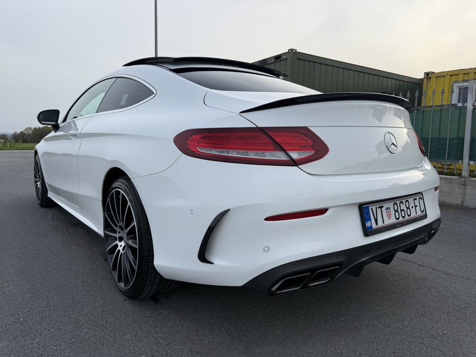 Mercedes-Benz C-klasa Coupe 250 d 9-g tronic // Panorama // C63 look, fotografija 7