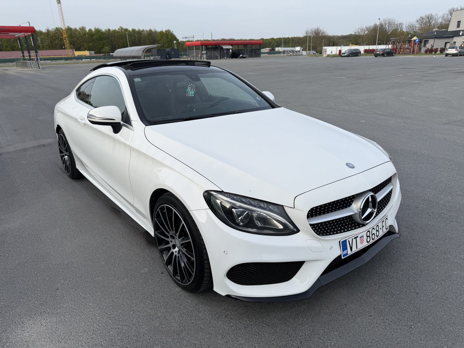 Mercedes-Benz C-klasa Coupe 250 d 9-g tronic // Panorama // C63 look, fotografija 8
