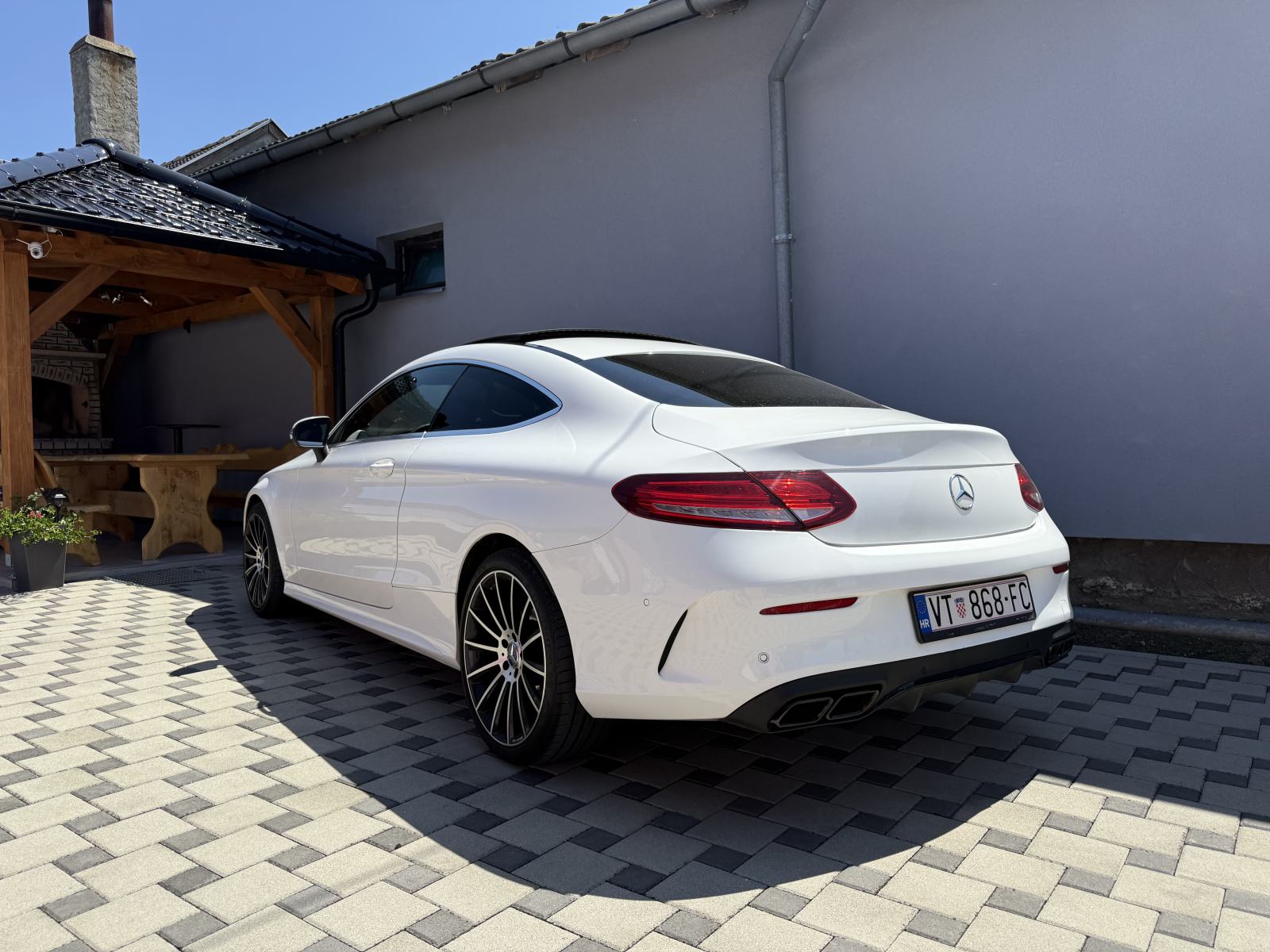 Mercedes-Benz C-klasa Coupe 250 d 9-g tronic // Panorama // C63 look, fotografija 18