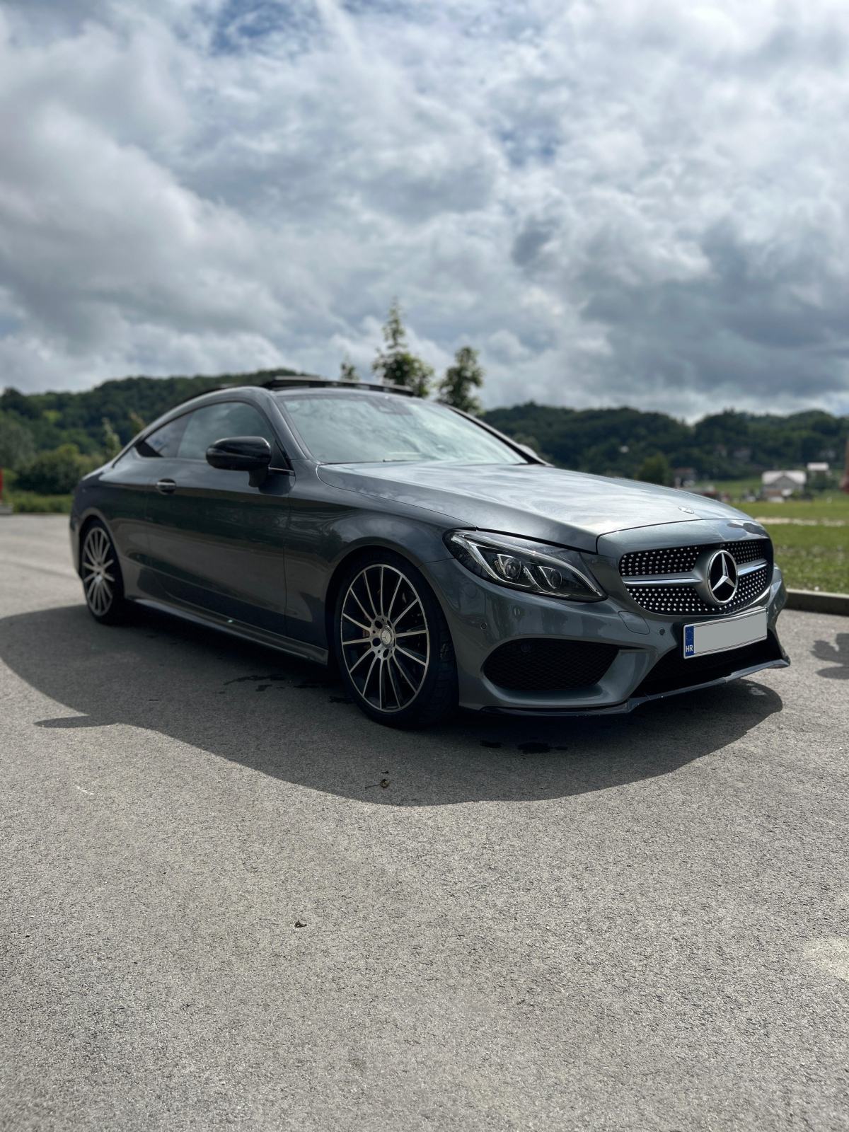 Mercedes-Benz C300 AMG Coupe, pogled izvana - slika 1