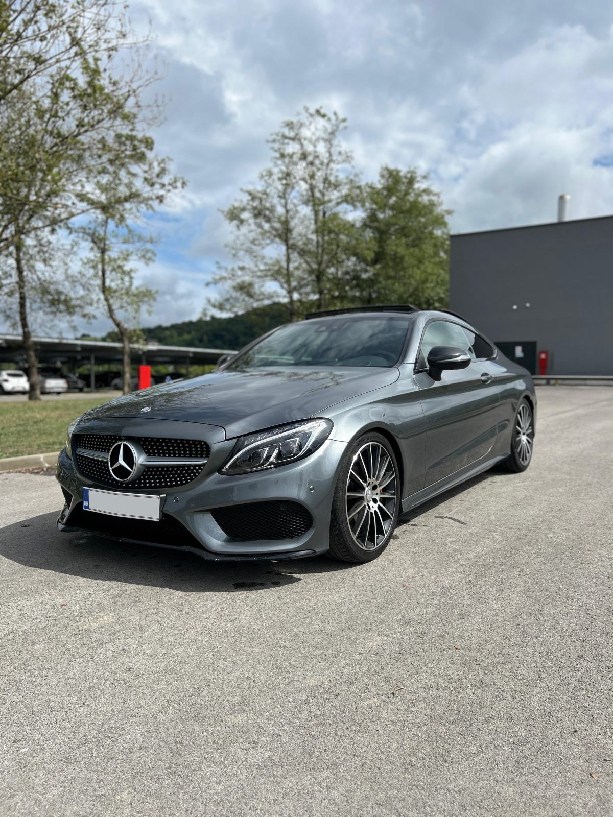 Mercedes-Benz C300 AMG Coupe, pogled izvana - slika 2