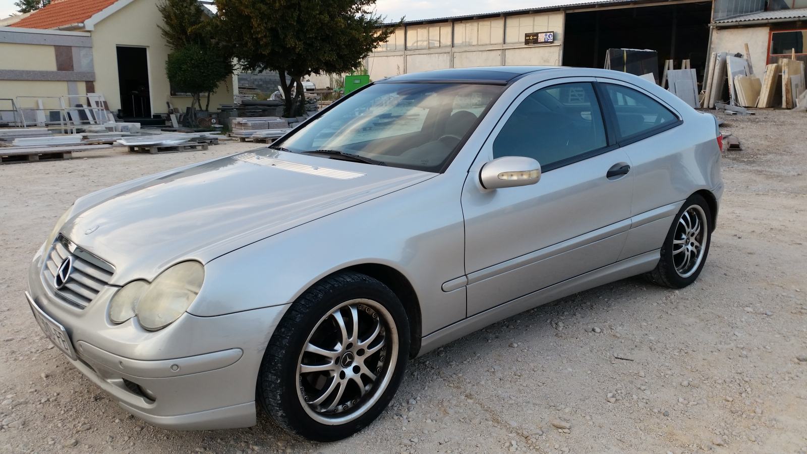 Mercedes Benz C 200 Kompressor Sportcoupe Probleme Mercedes-Benz C klasa-SportCoupe 200 Kompressor automatik, 2001 god.