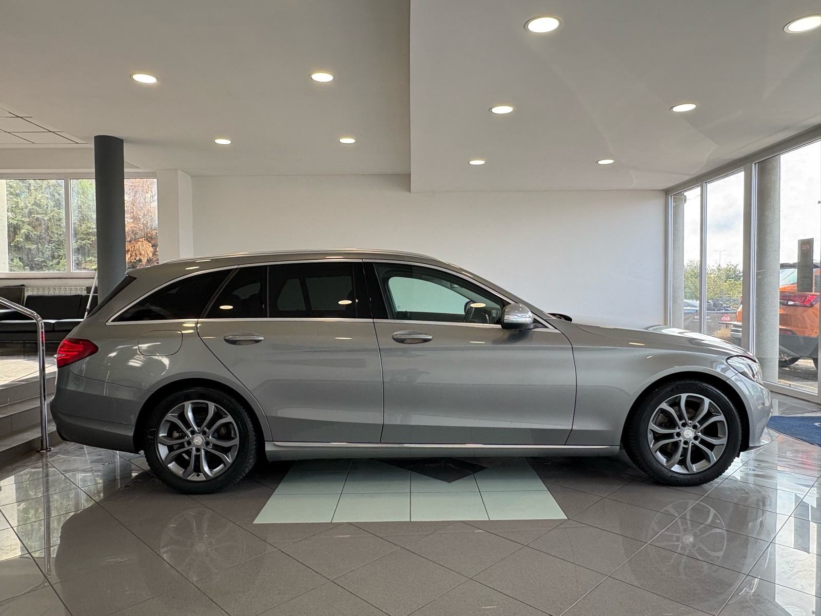 Mercedes-Benz C-klasa T-model 180 d Avantgarde, fotografija 7