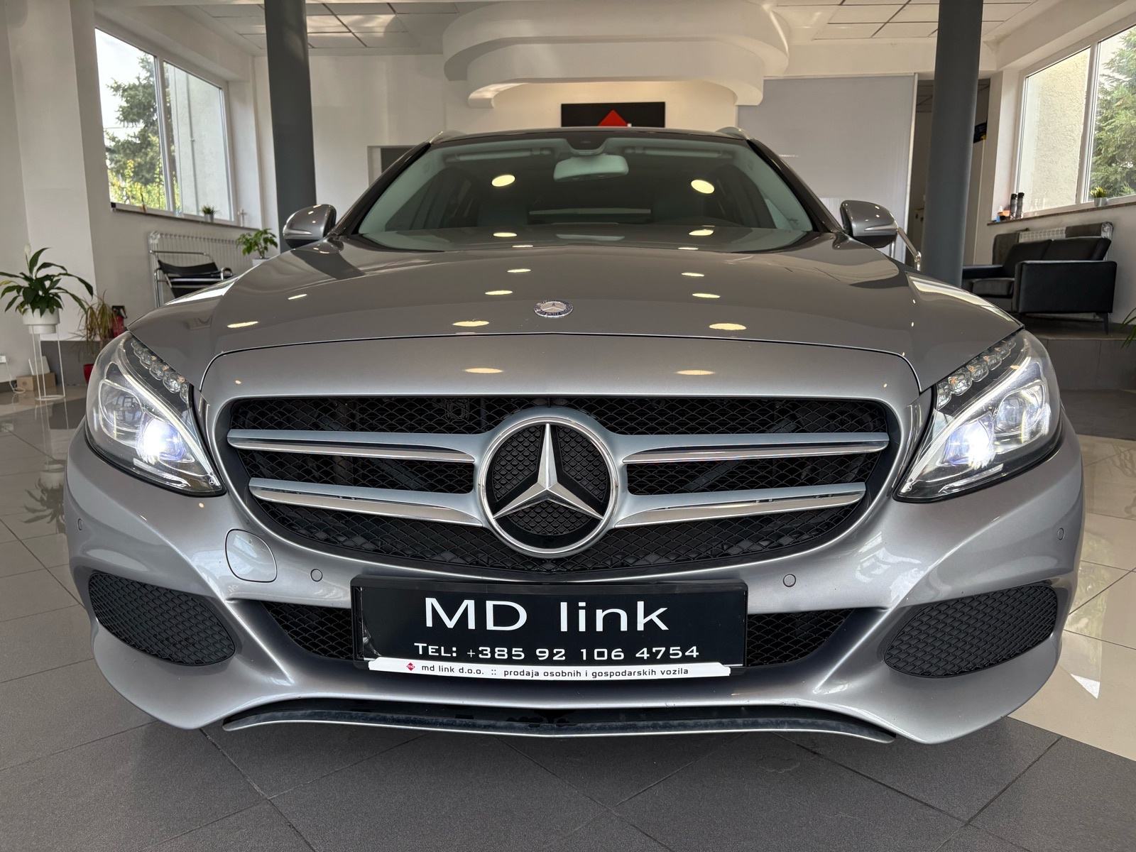 Mercedes-Benz C-klasa T-model 180 d Avantgarde, fotografija 2