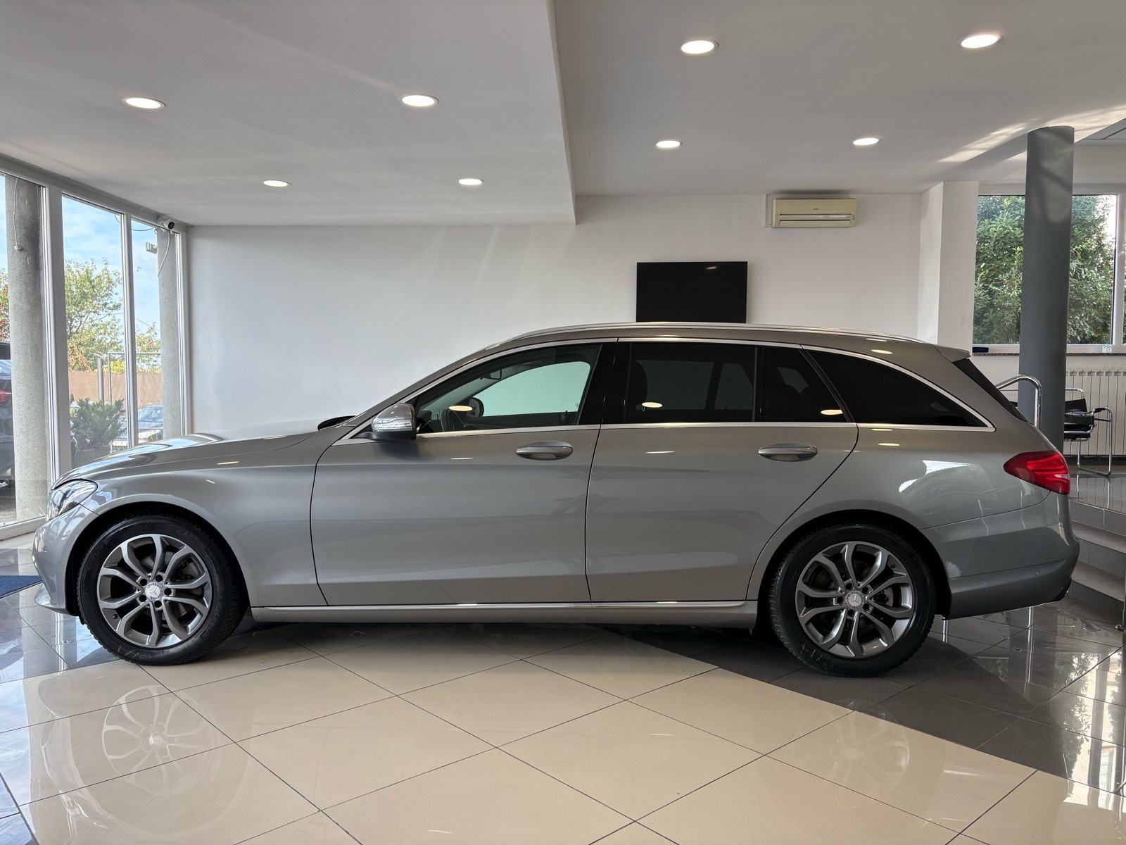 Mercedes-Benz C-klasa T-model 180 d Avantgarde, fotografija 20
