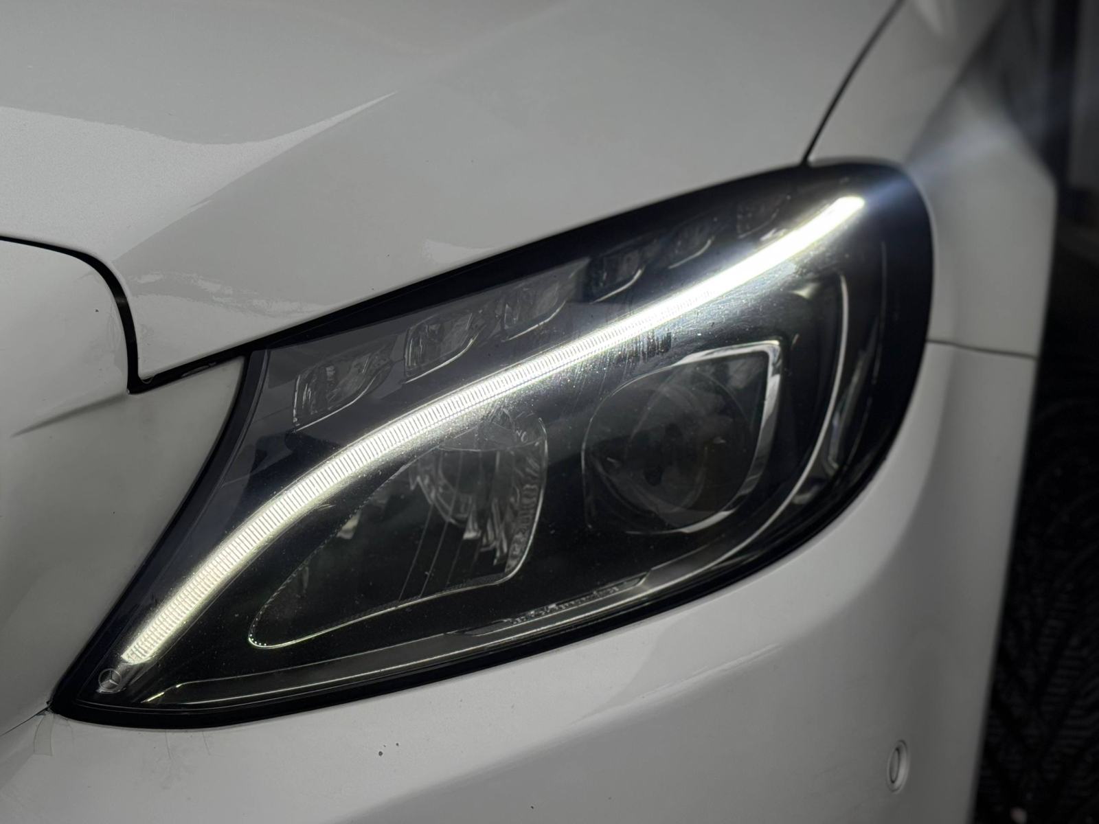 Mercedes-Benz C-klasa T-model 200d | REGAN | LED | AMG | KOŽA, fotografija 8
