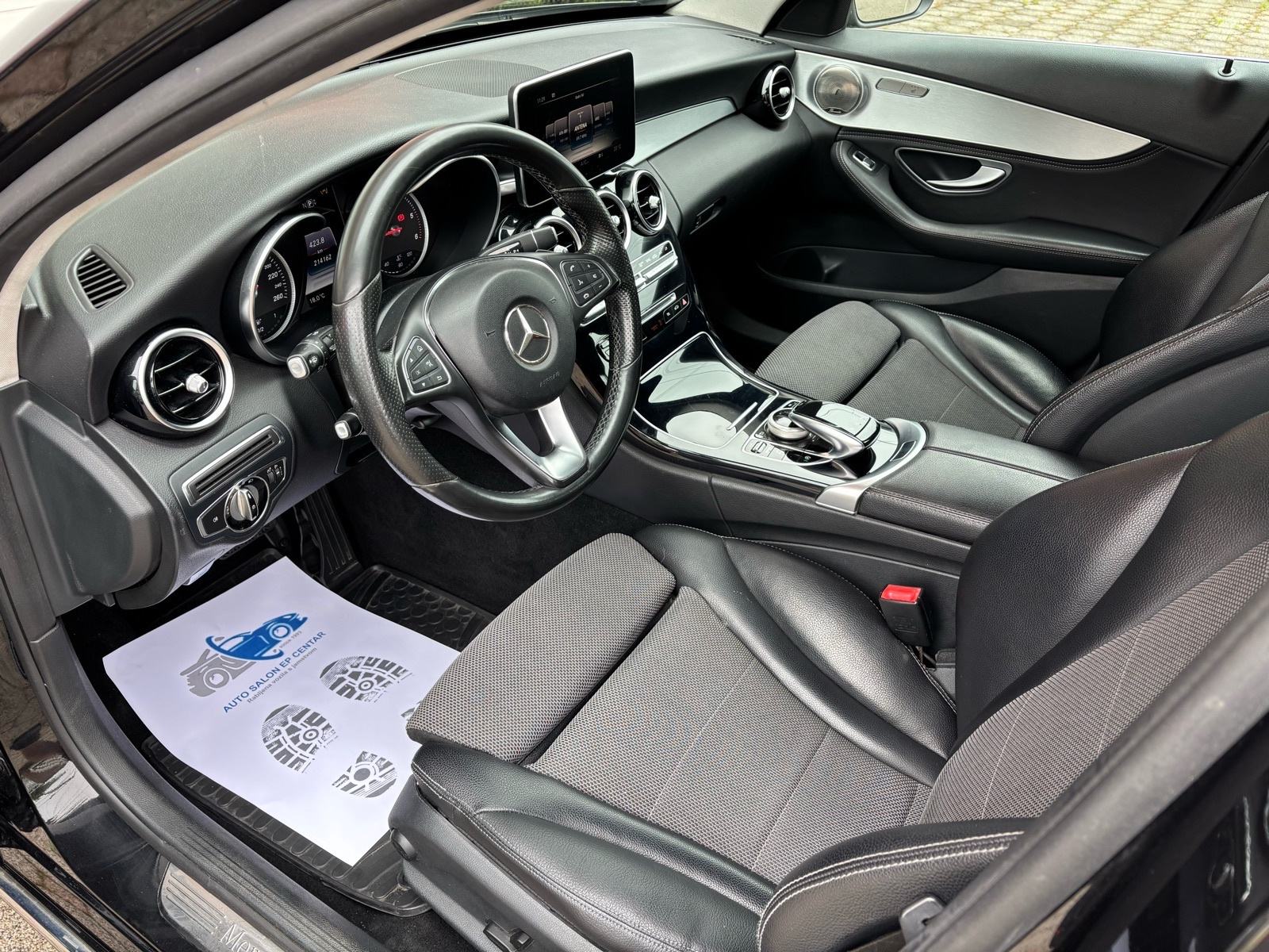 Mercedes C klasa 220d T-model,Automatik,Avantgarde/AKCIJSKA CIJENA/, fotografija 14