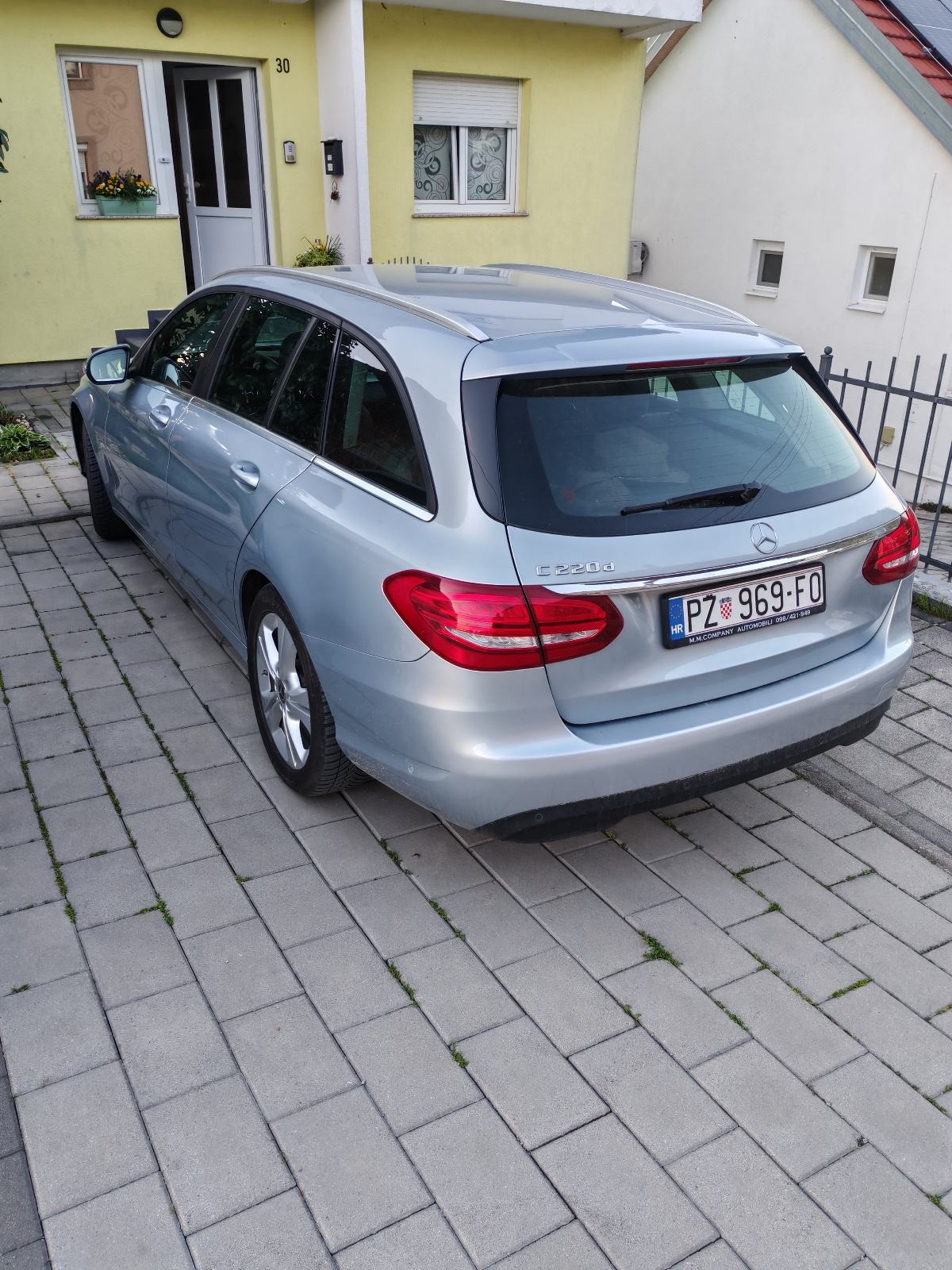 Mercedes-Benz C-klasa T-model 220 automatik, fotografija 3