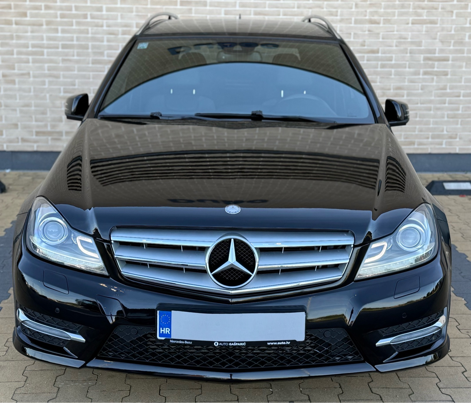 Mercedes-Benz C-klasa T-model AMG 220 CDI T•REDIZAJN•BI-XENON•LED•NAVI, pogled izvana - slika 3