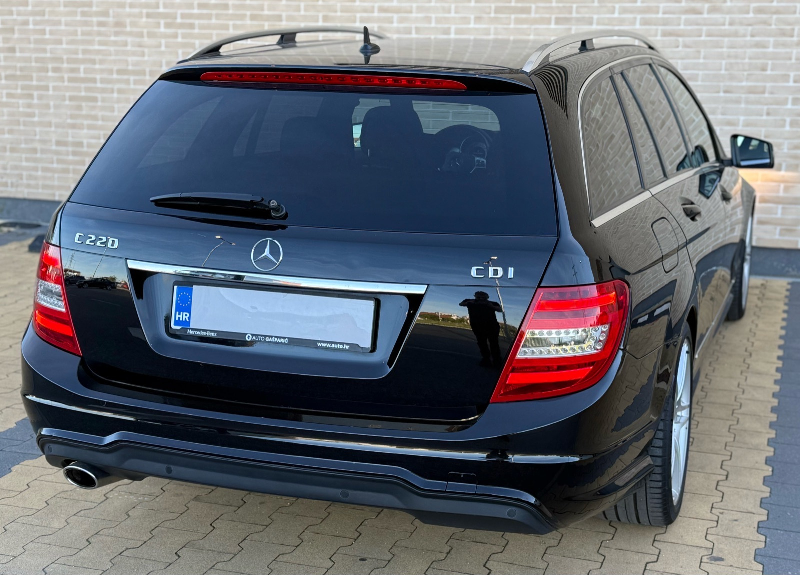 Mercedes-Benz C-klasa T-model AMG 220 CDI T•REDIZAJN•BI-XENON•LED•NAVI, fotografija 8