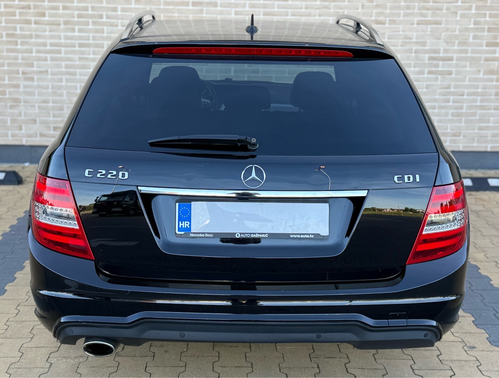 Mercedes-Benz C-klasa T-model AMG 220 CDI T•REDIZAJN•BI-XENON•LED•NAVI, fotografija 9