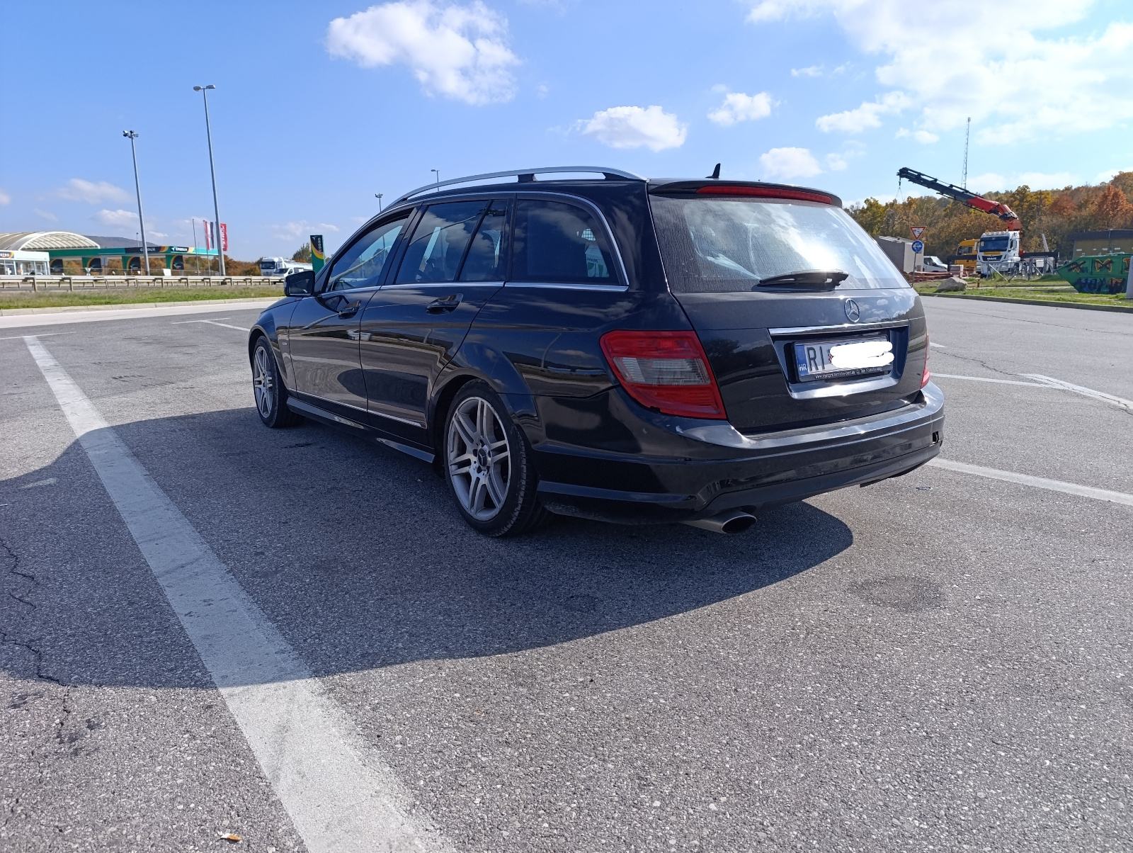 Mercedes-Benz C-klasa T-model 220 CDI AMG, fotografija 6