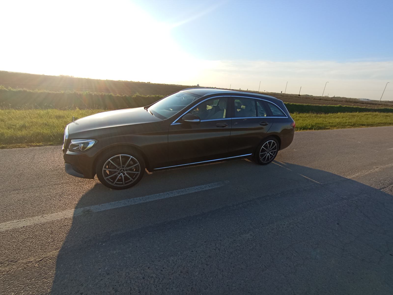 Mercedes C220d *REGISTRIRAN GODINU DANA* FULL LED, Parktronic, fotografija 16