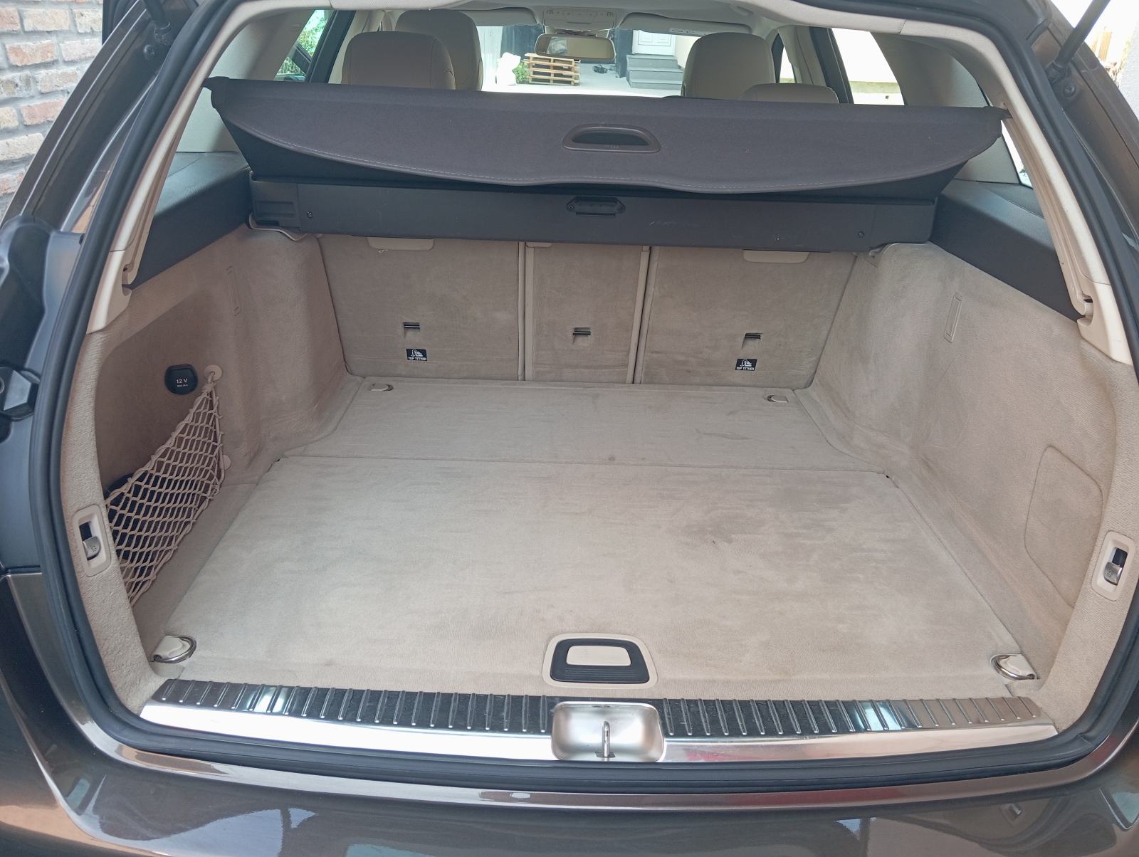 Mercedes C220d *REGISTRIRAN GODINU DANA* FULL LED, Parktronic, fotografija 19