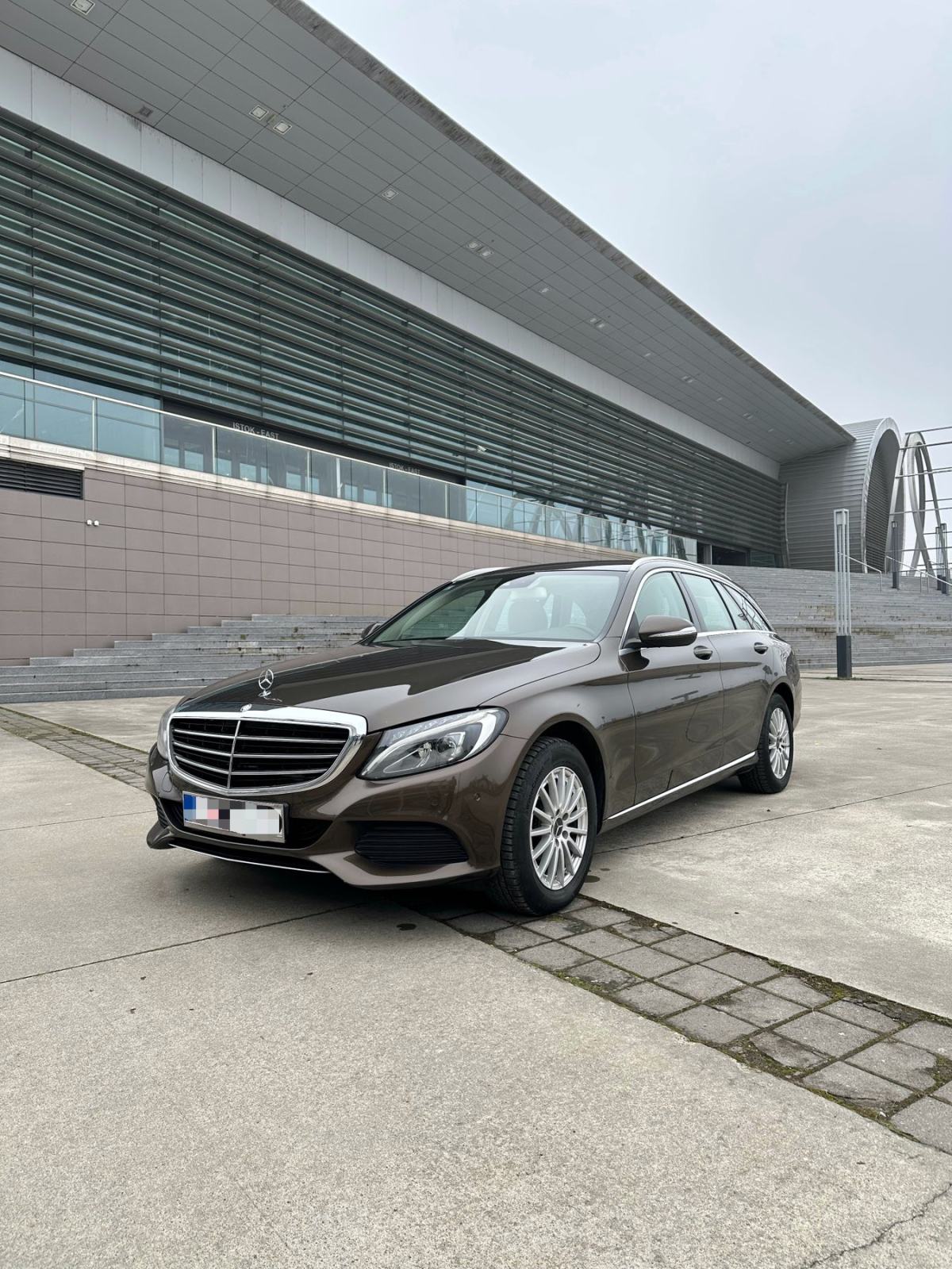 Mercedes C220d *REGISTRIRAN GODINU DANA* FULL LED, Parktronic, fotografija 1