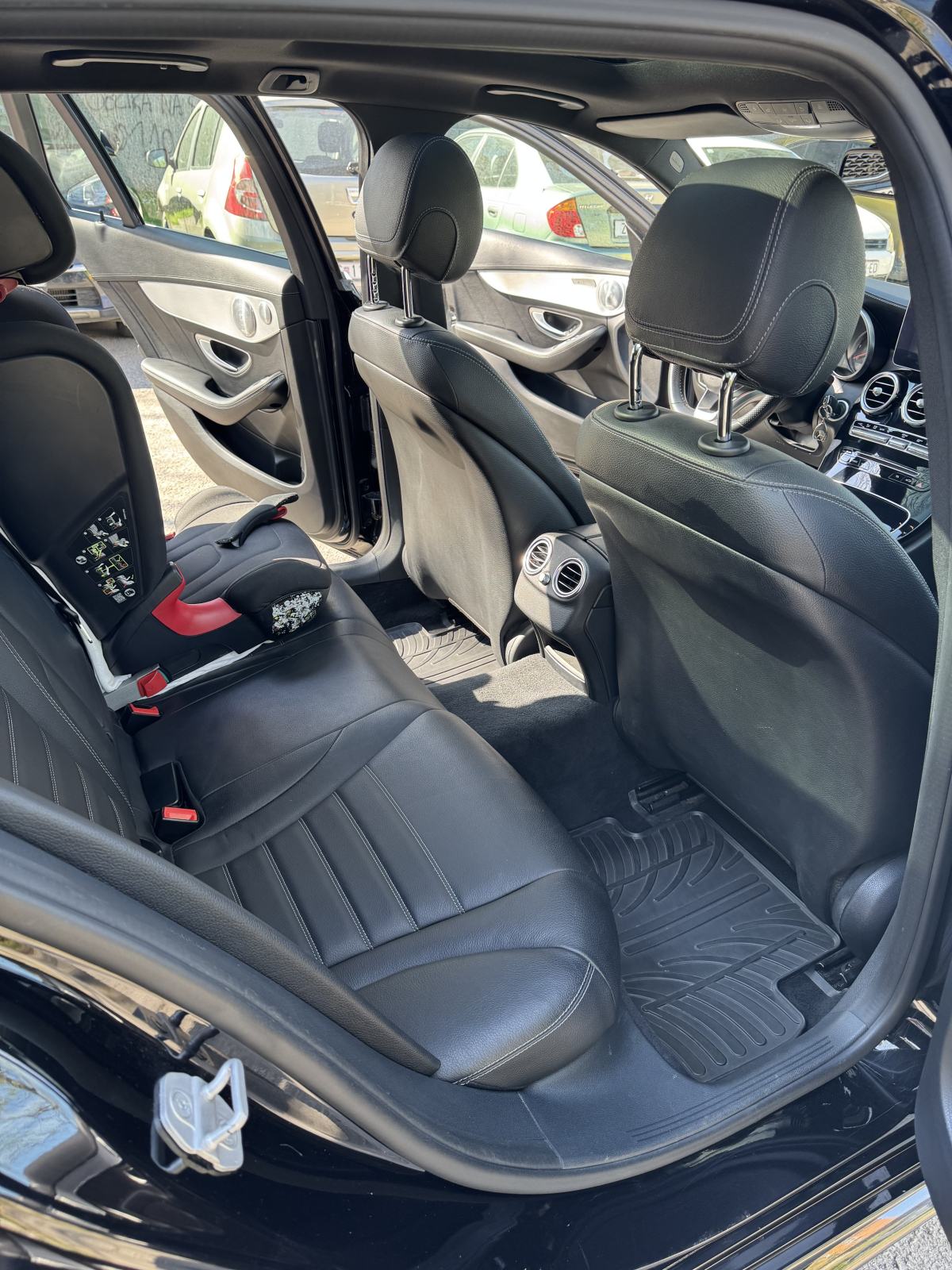 Mercedes-Benz C-klasa T-model 250 4MATIC AMG, fotografija 17