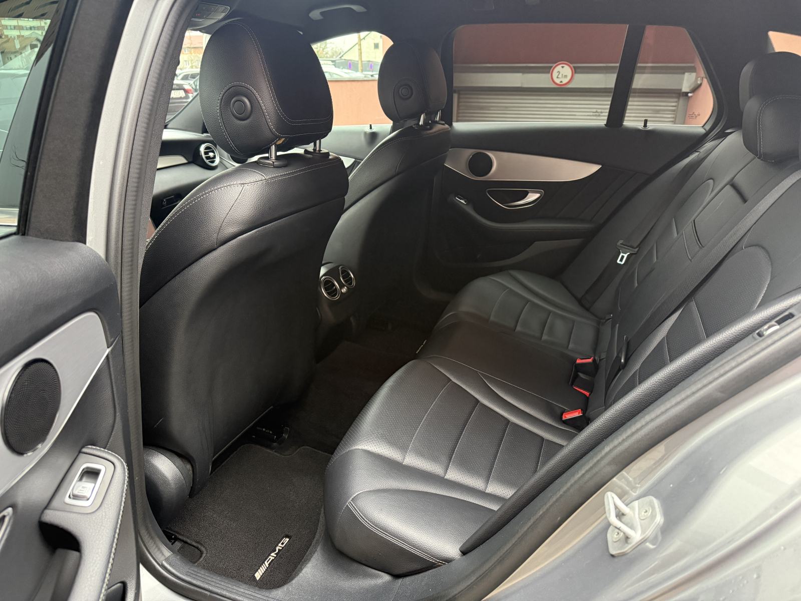 Mercedes C 300 h AMG / REG 1. god / CRNO NEBO / NAVI / AMG FELGE /, fotografija 17